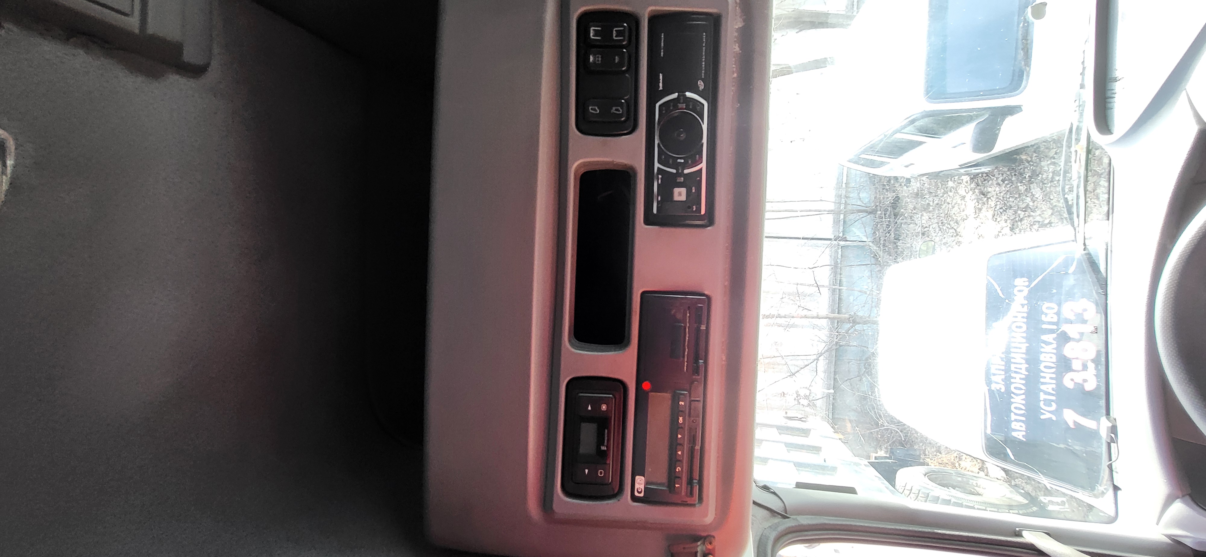 КамАЗ 5490 4x2 Седельный тягач 2017 г. - фото 8