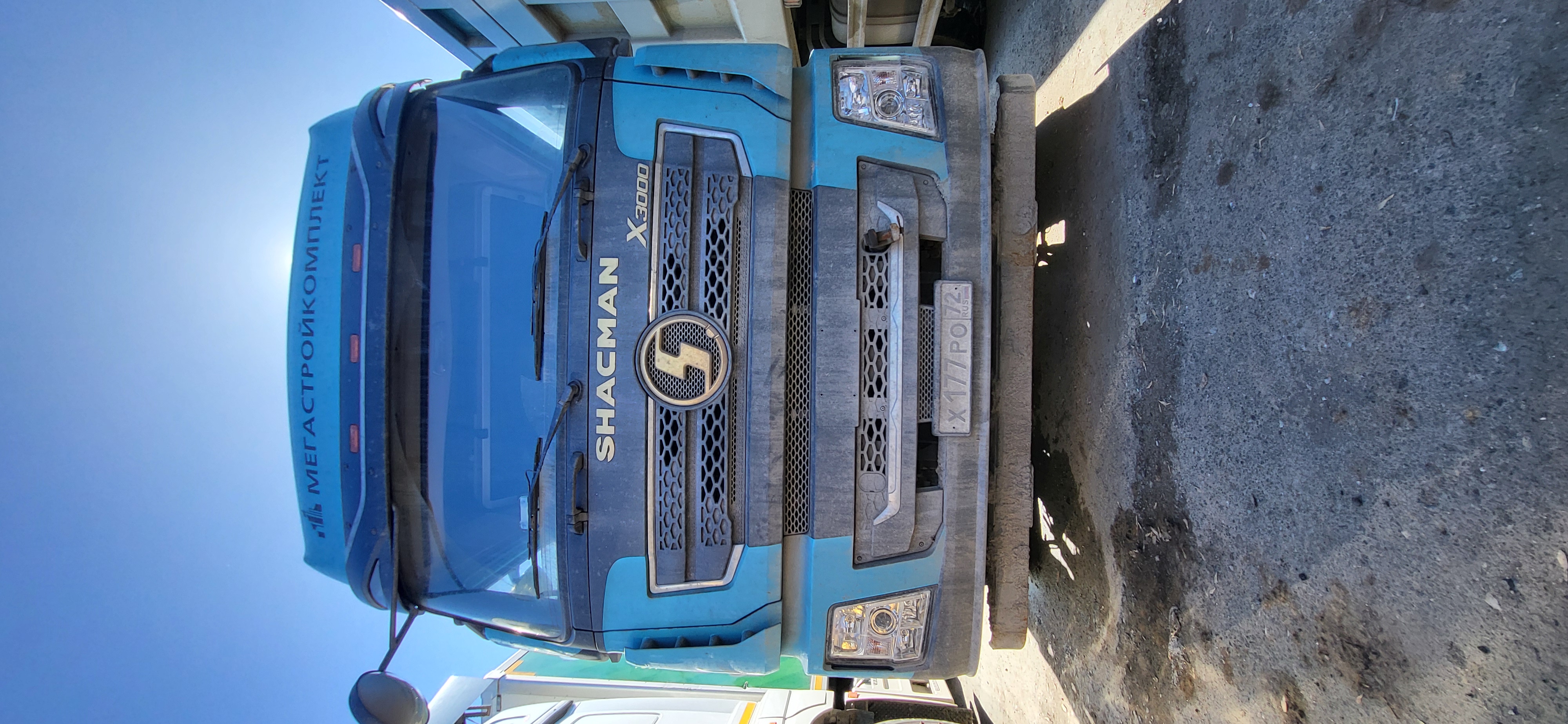 Shacman (Shaanxi) SX* 6x4 Седельный тягач 2022 г.