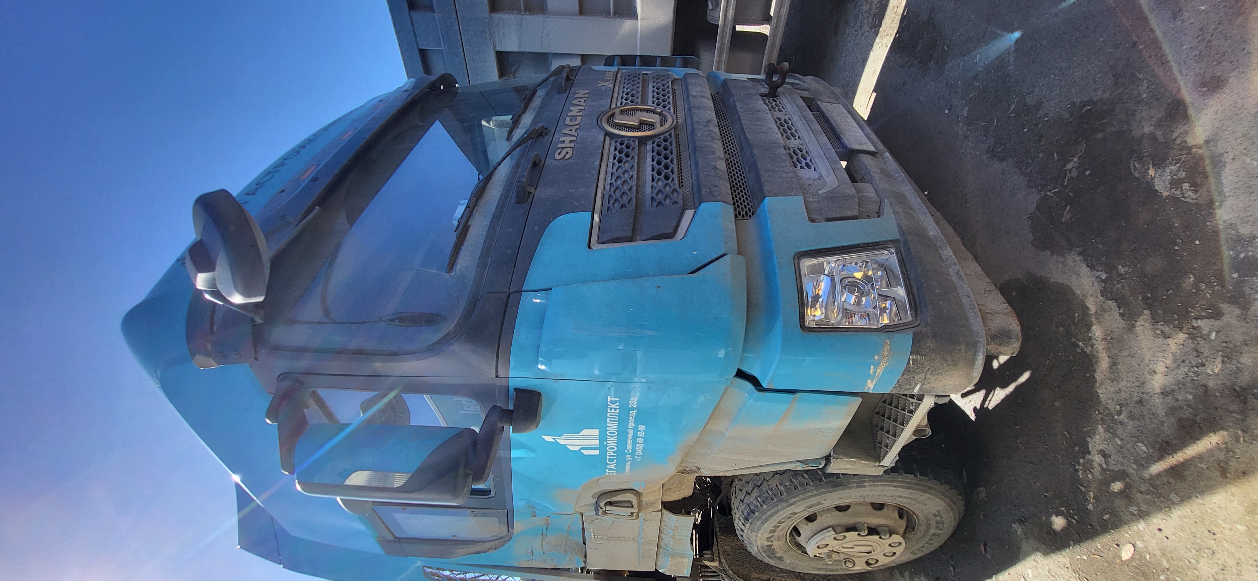 Shacman (Shaanxi) SX* 6x4 Седельный тягач 2022 г. - фото 2