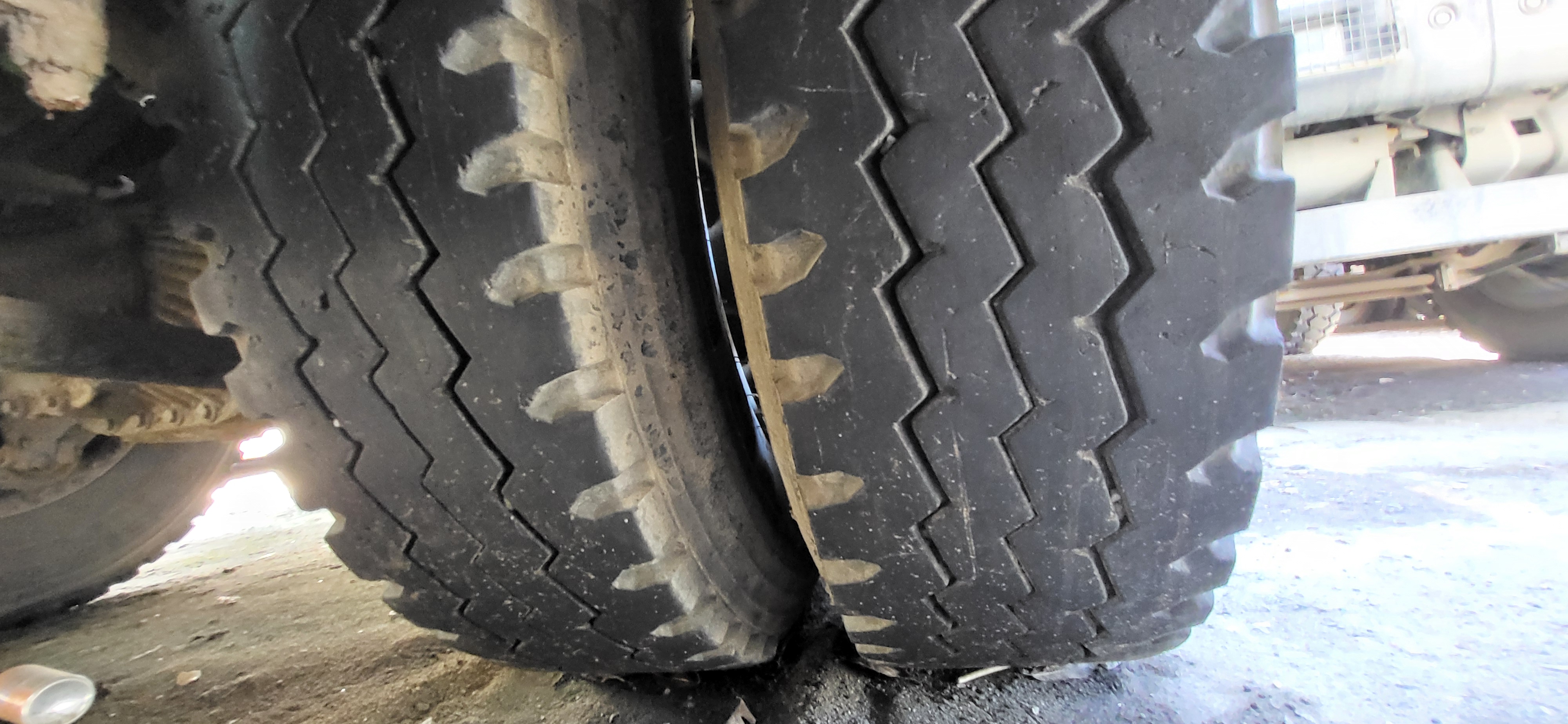 Shacman (Shaanxi) SX* 6x4 Седельный тягач 2022 г. - фото 7