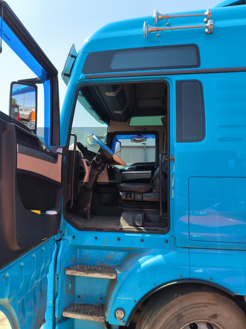 MAN TGX 6x2 Седельный тягач 2018 г. - фото 9