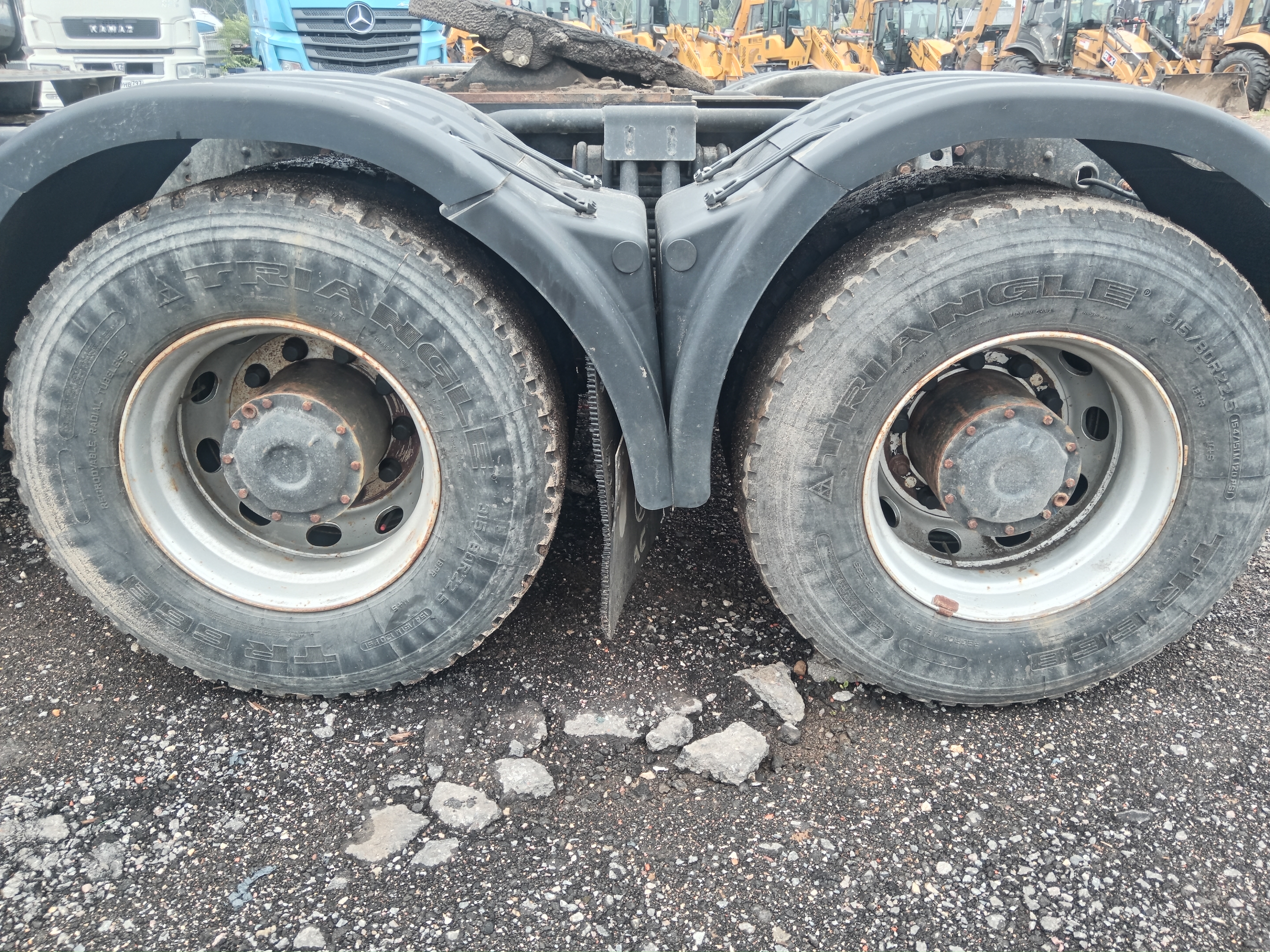 Shacman (Shaanxi) SX* 6x4 Седельный тягач 2022 г. - фото 6