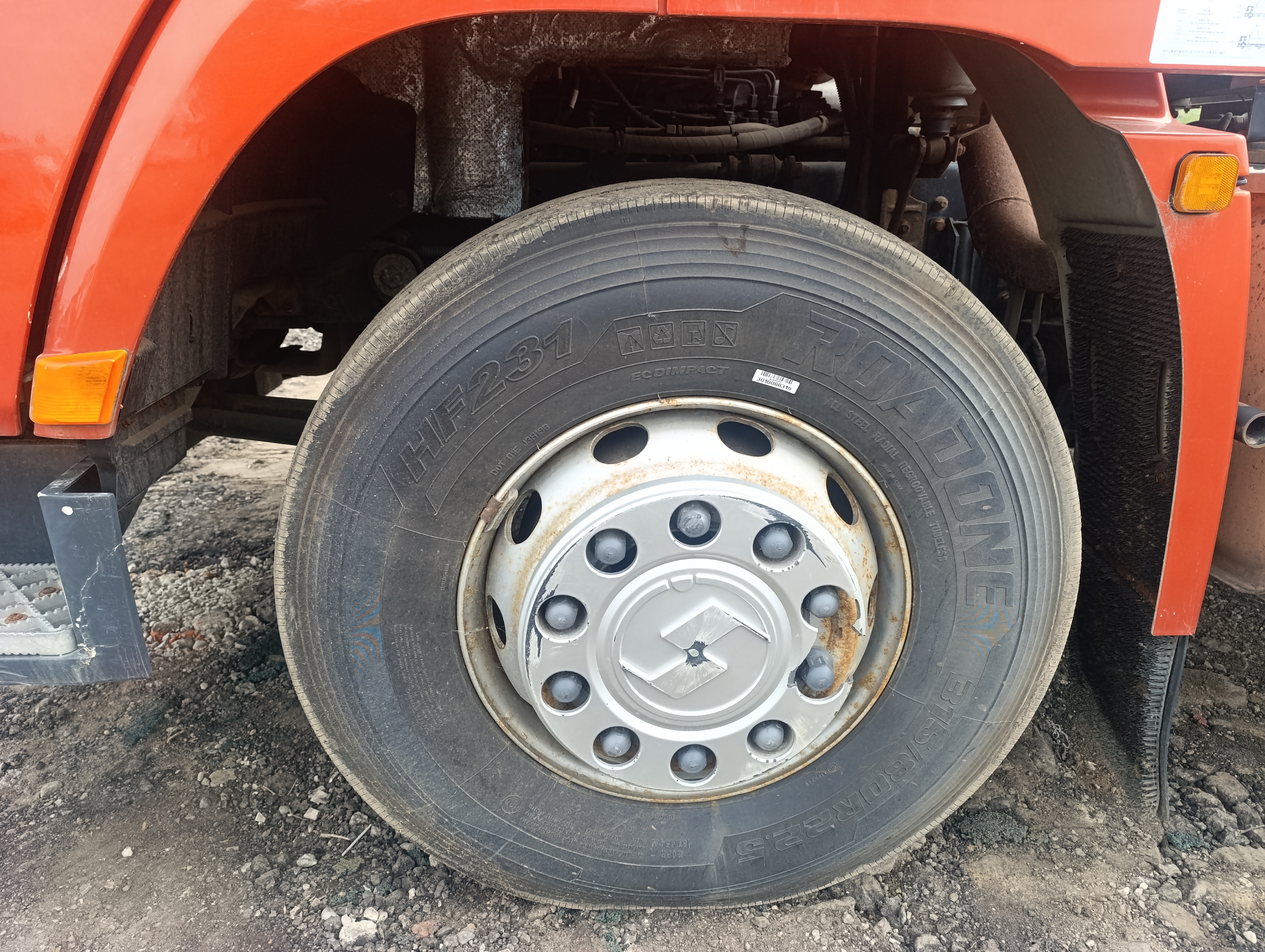 Shacman (Shaanxi) SX* 6x4 Седельный тягач 2022 г. - фото 13