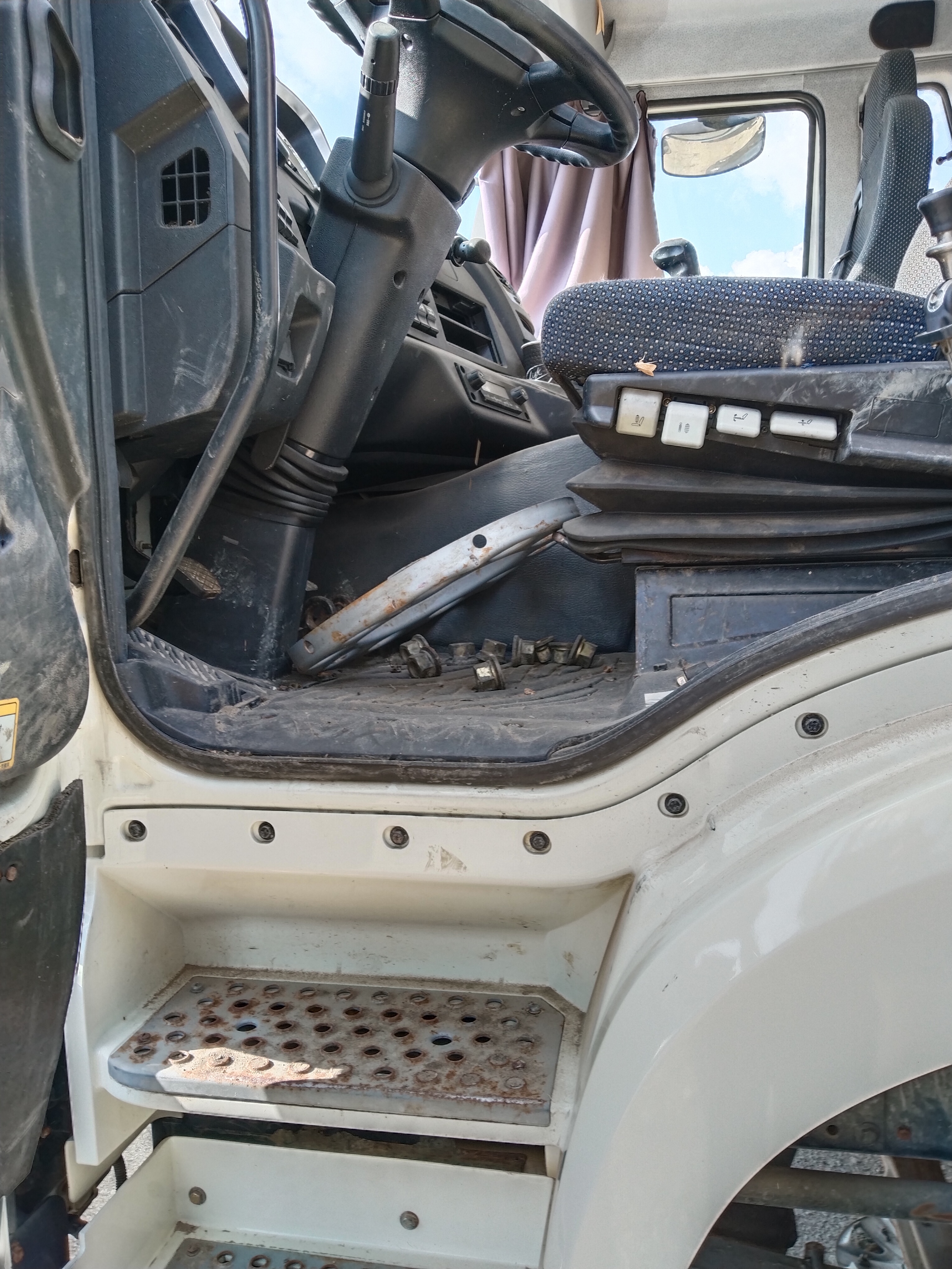 FAW J6 8x4 Самосвал 2023 г. - фото 13