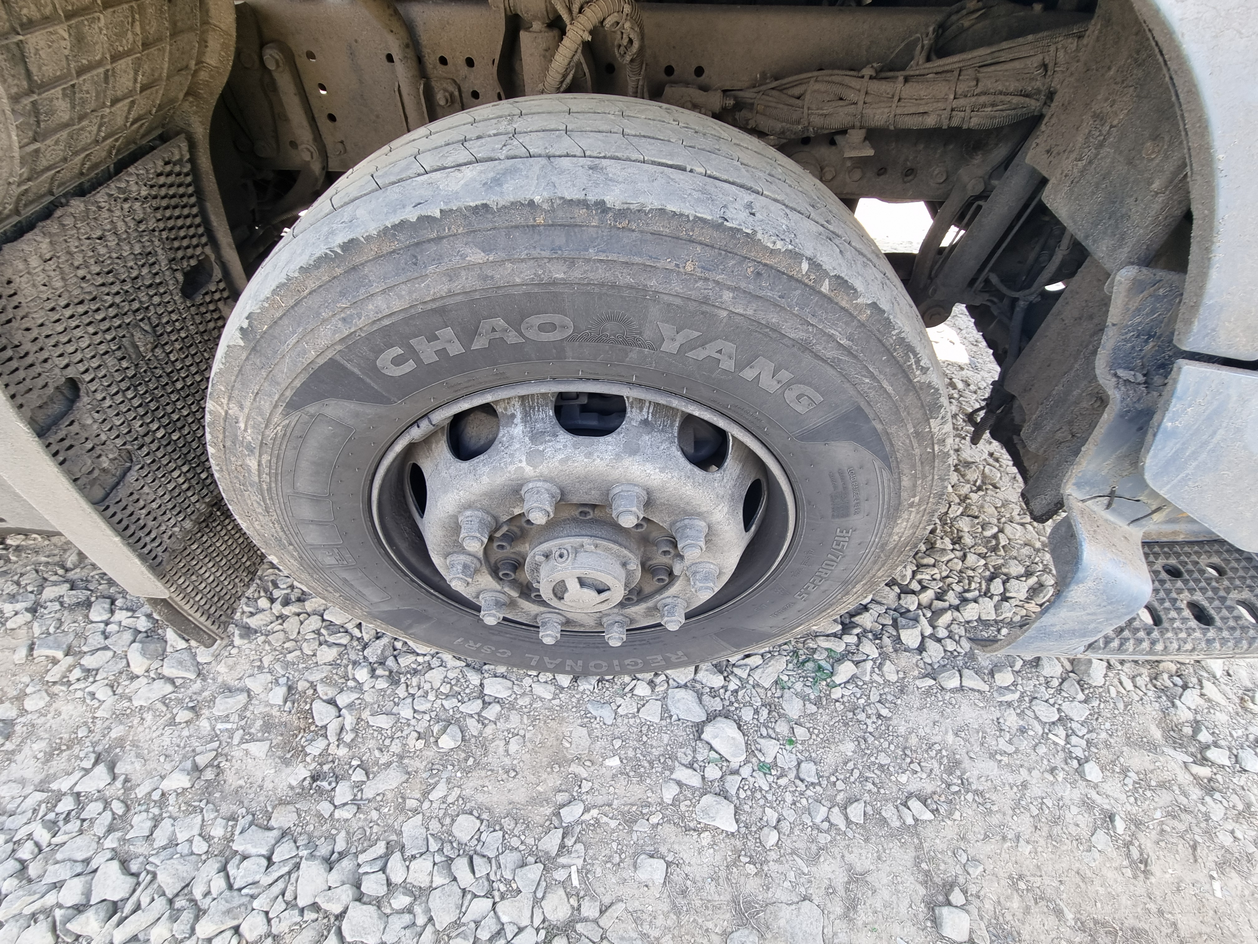 HONGYAN CQ* 4x2 Седельный тягач 2023 г. - фото 9