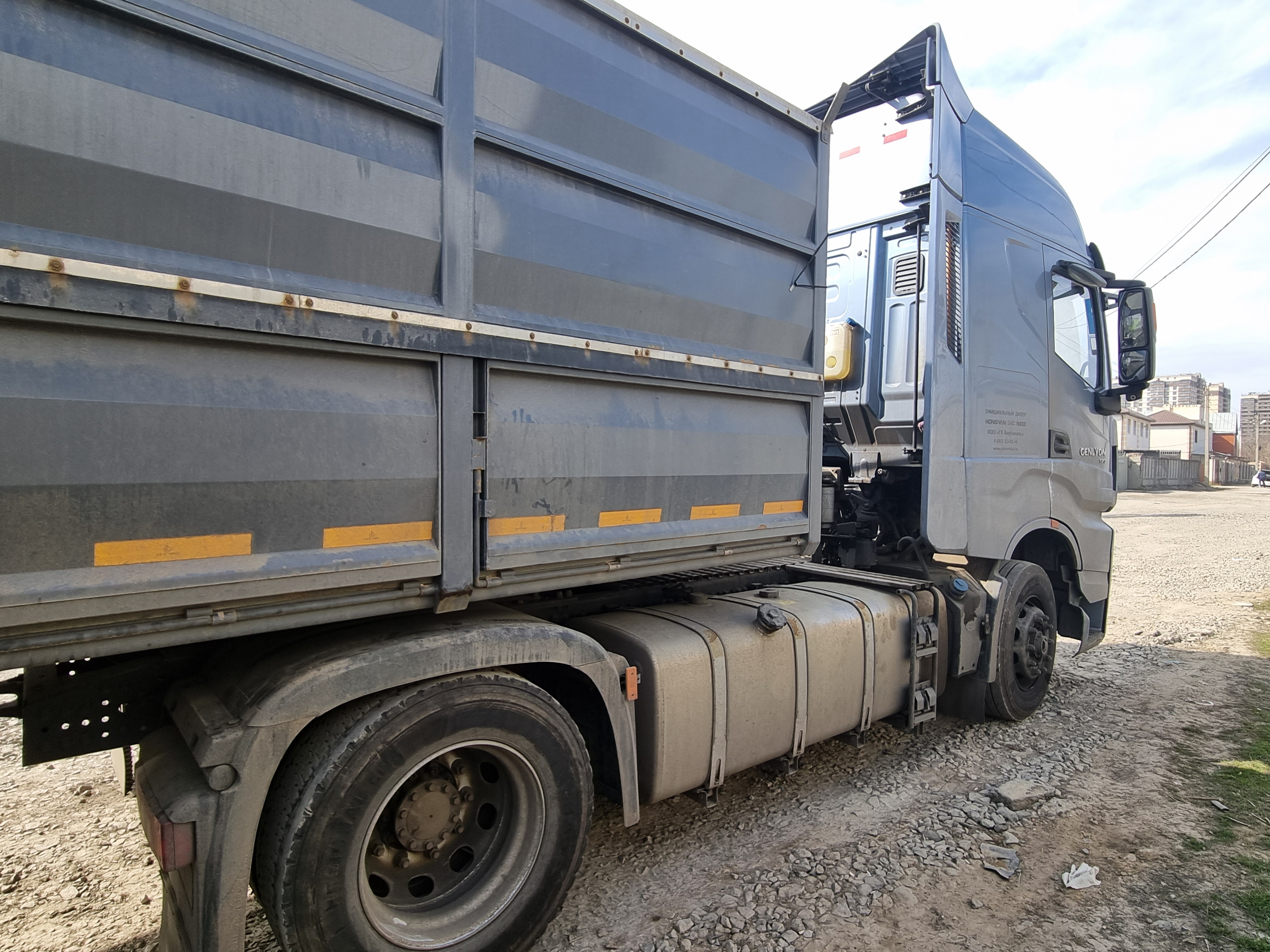 HONGYAN CQ* 4x2 Седельный тягач 2023 г. - фото 11