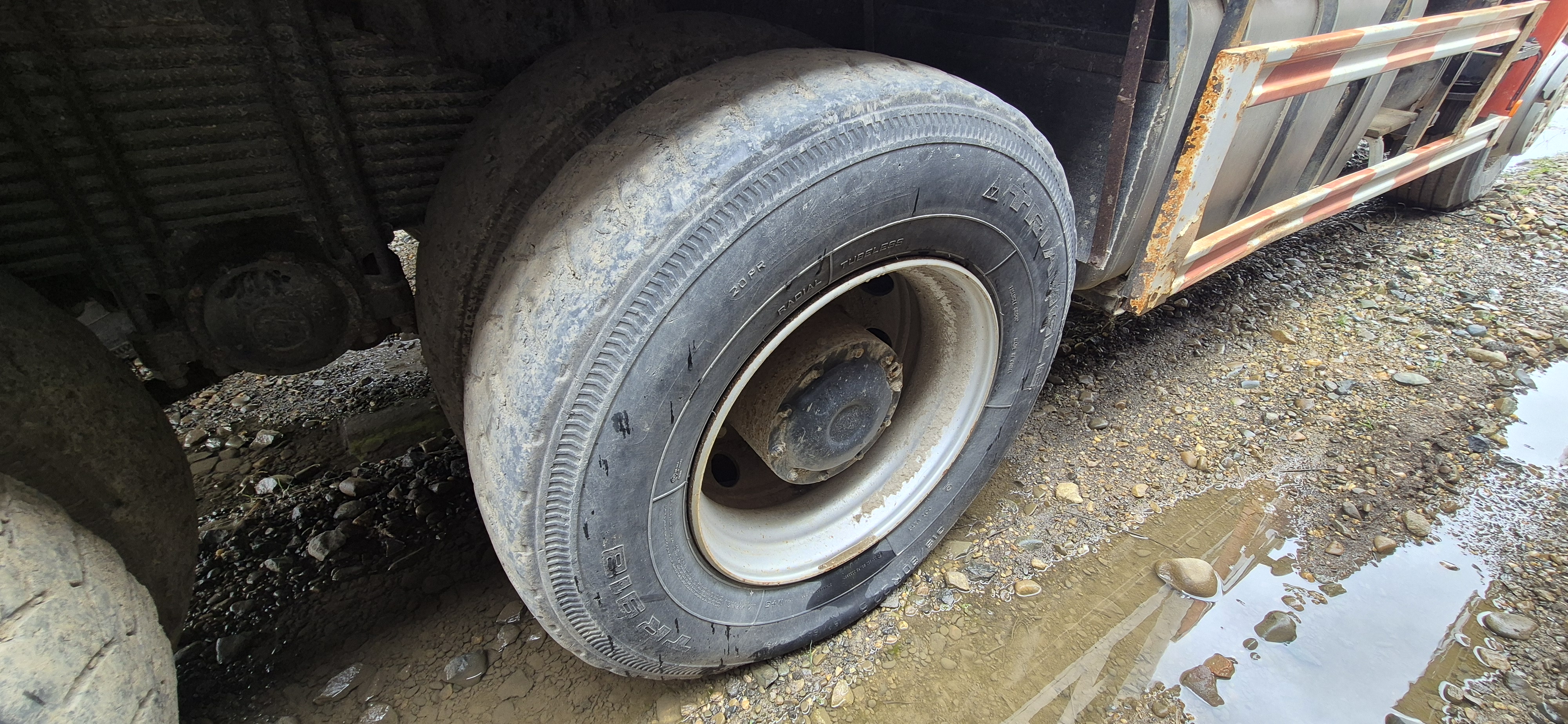 Shacman (Shaanxi) SX* 6x4 Самосвал 2021 г. - фото 13