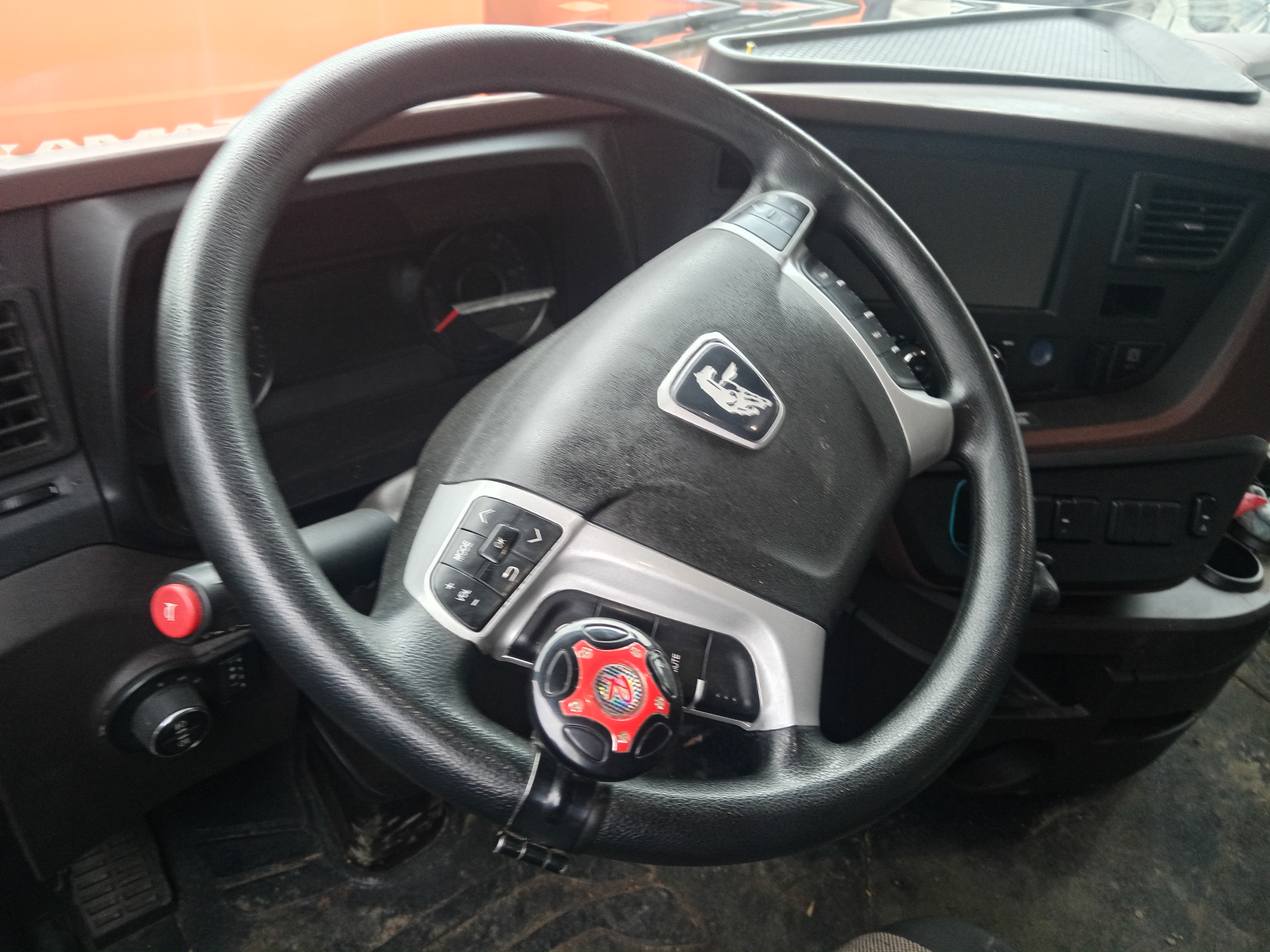 КамАЗ 54901 4x2 Седельный тягач 2023 г. - фото 11