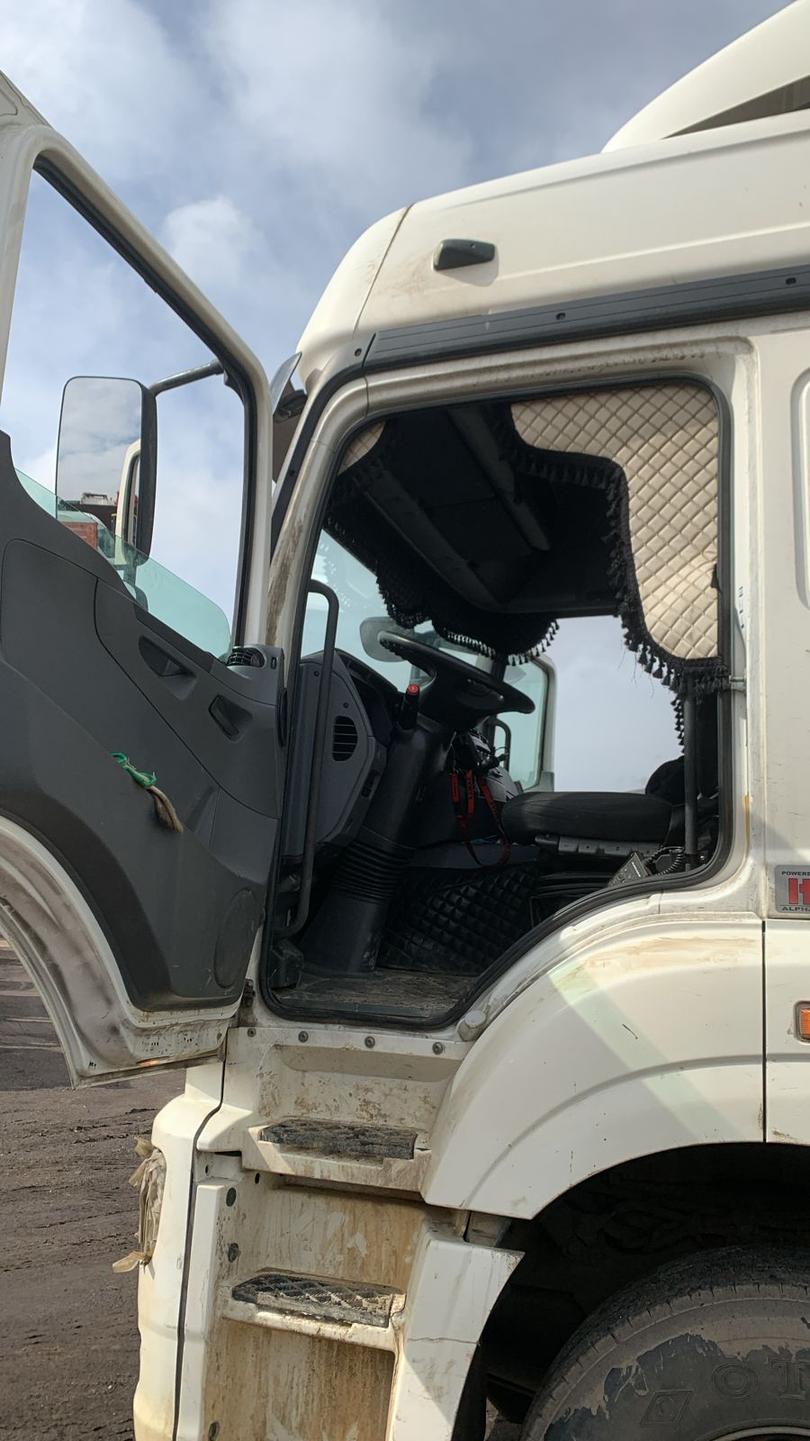 КамАЗ 5490 4x2 Седельный тягач 2022 г. - фото 8