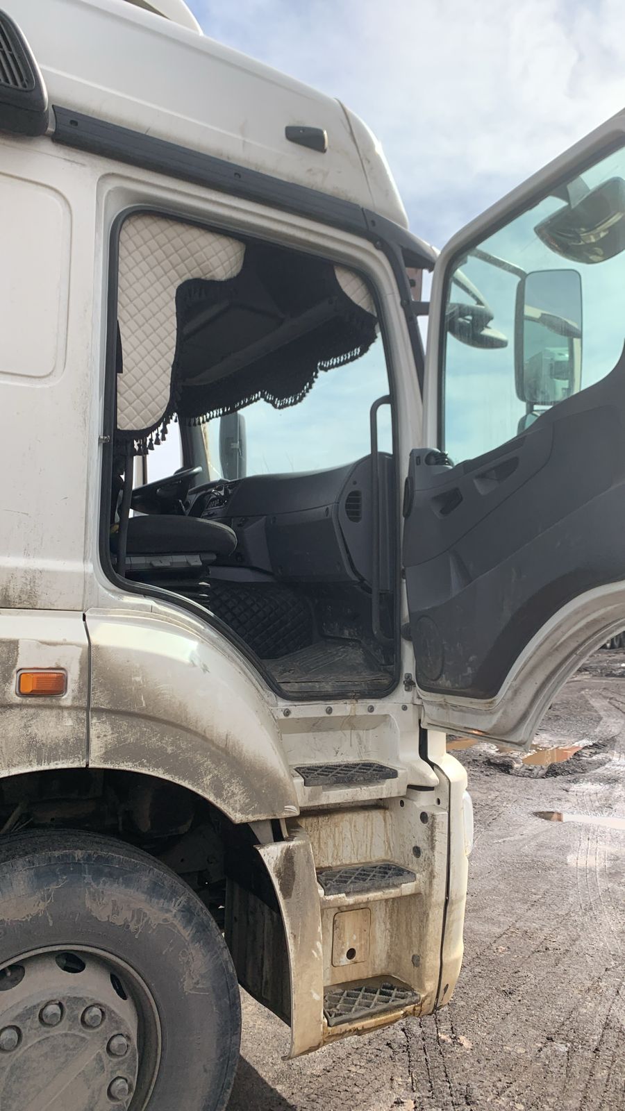 КамАЗ 5490 4x2 Седельный тягач 2022 г. - фото 9