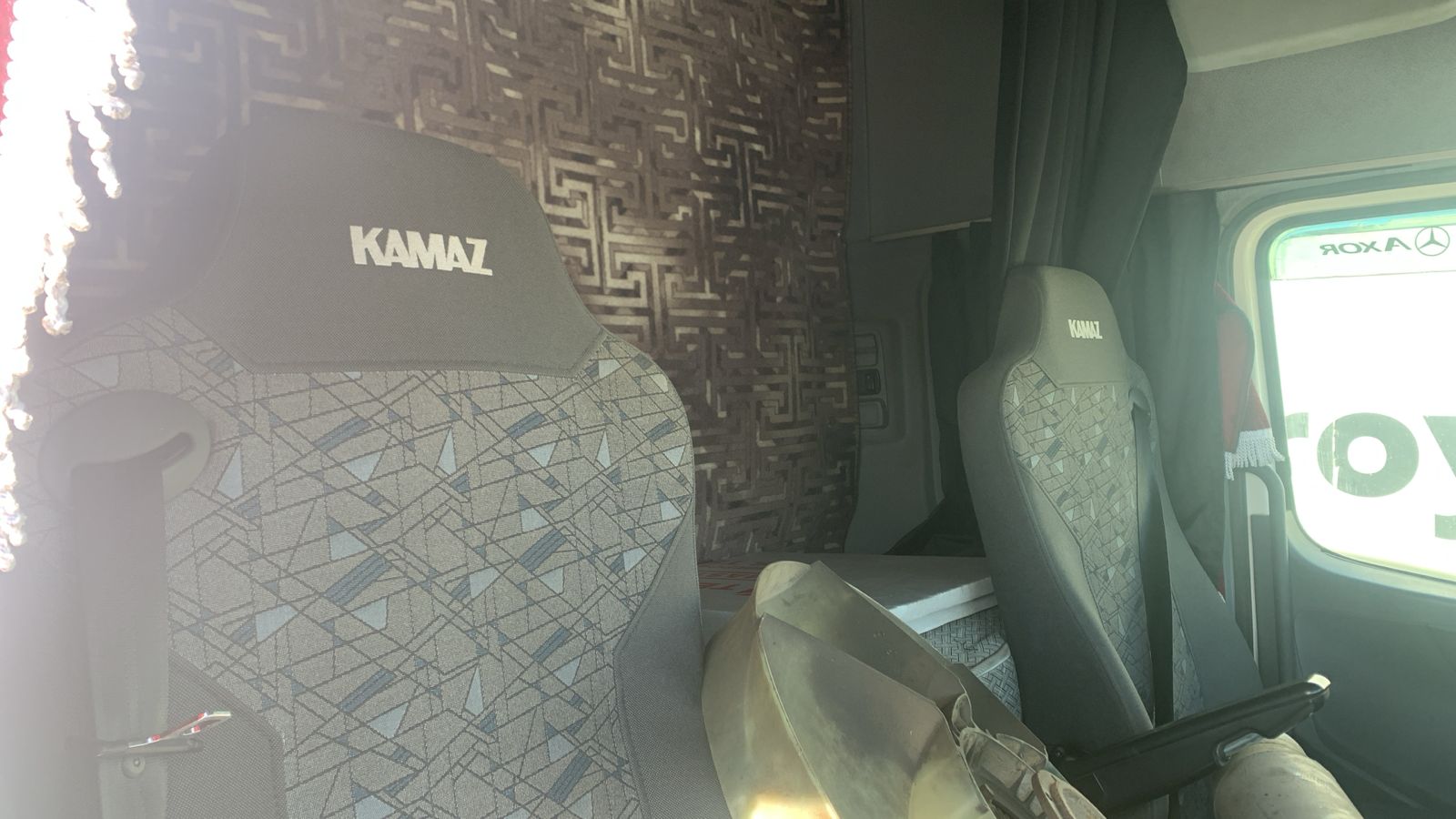 КамАЗ 5490 4x2 Седельный тягач 2020 г. - фото 7