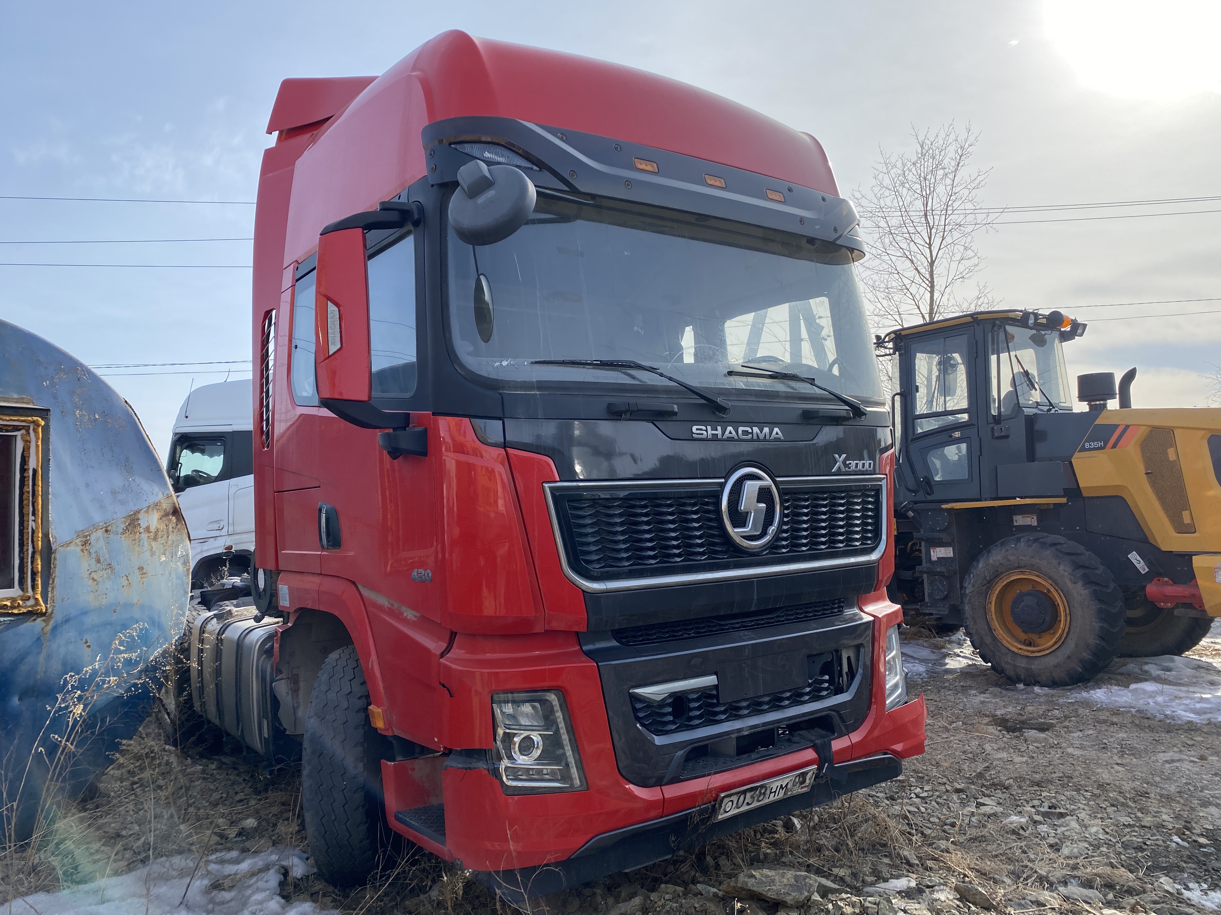 Shacman (Shaanxi) SX* 6x4 Седельный тягач 2023 г. - фото 2