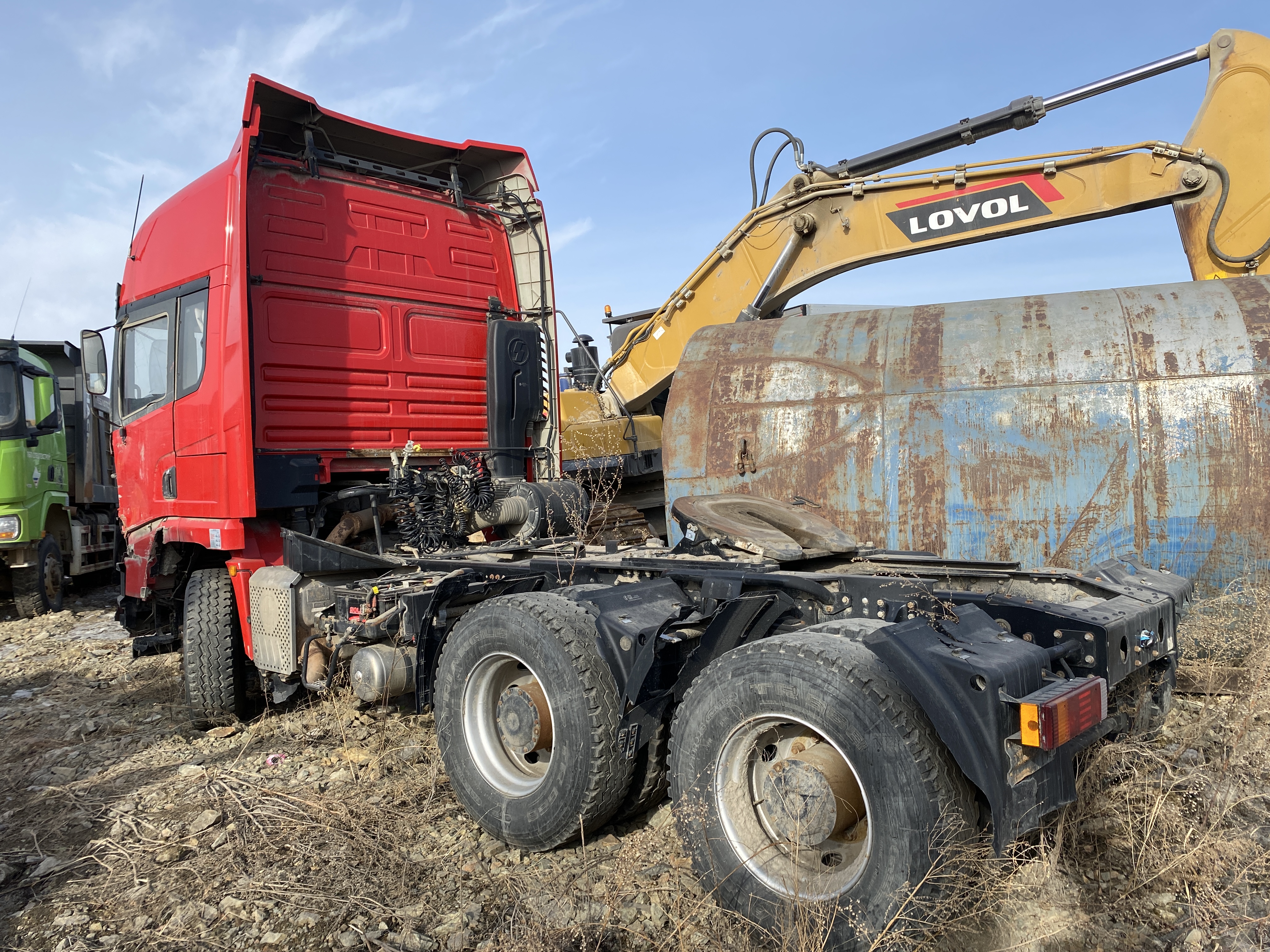 Shacman (Shaanxi) SX* 6x4 Седельный тягач 2023 г. - фото 4