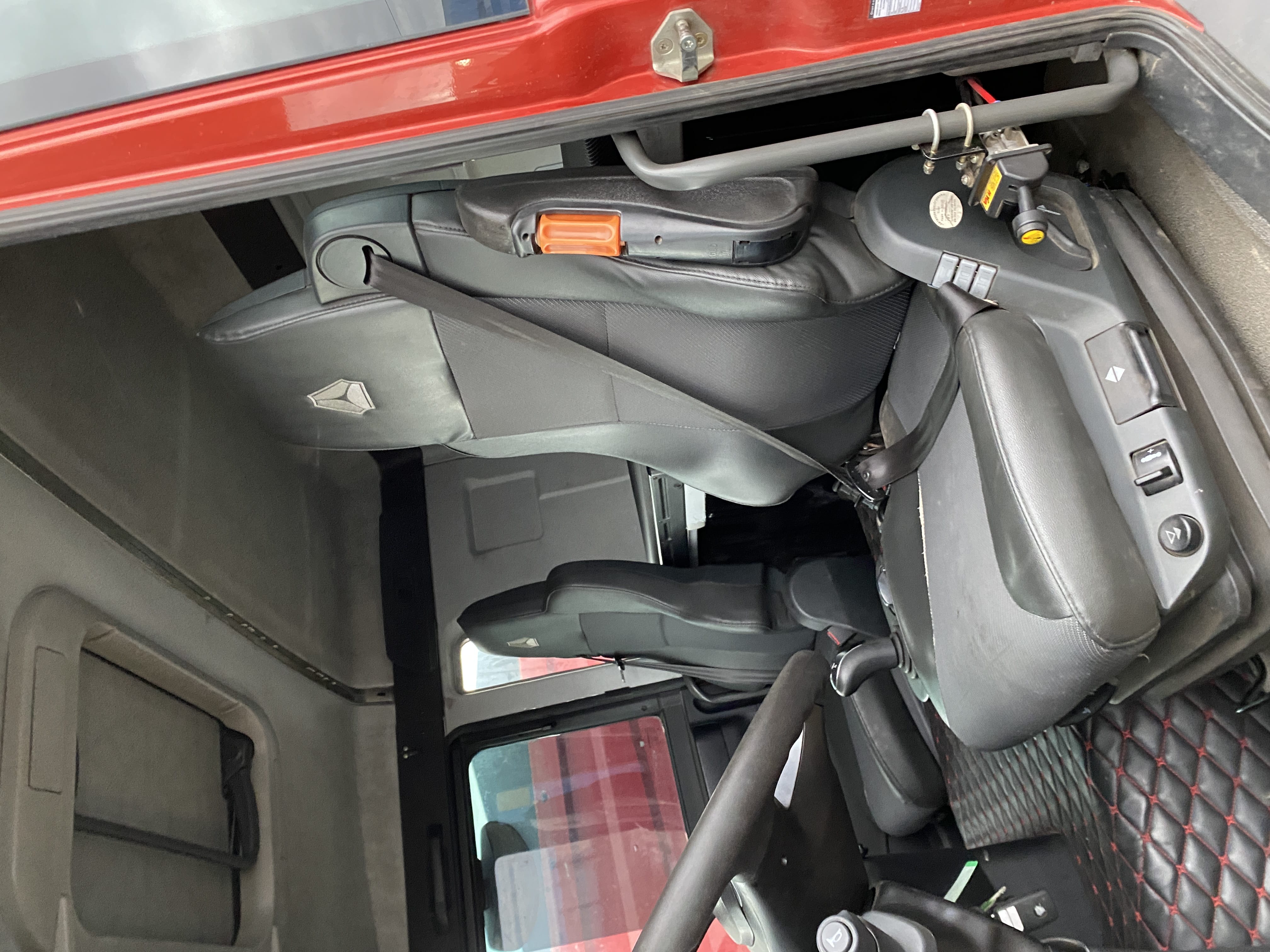 SITRAK C7H 8x4 Самосвал 2022 г. - фото 14