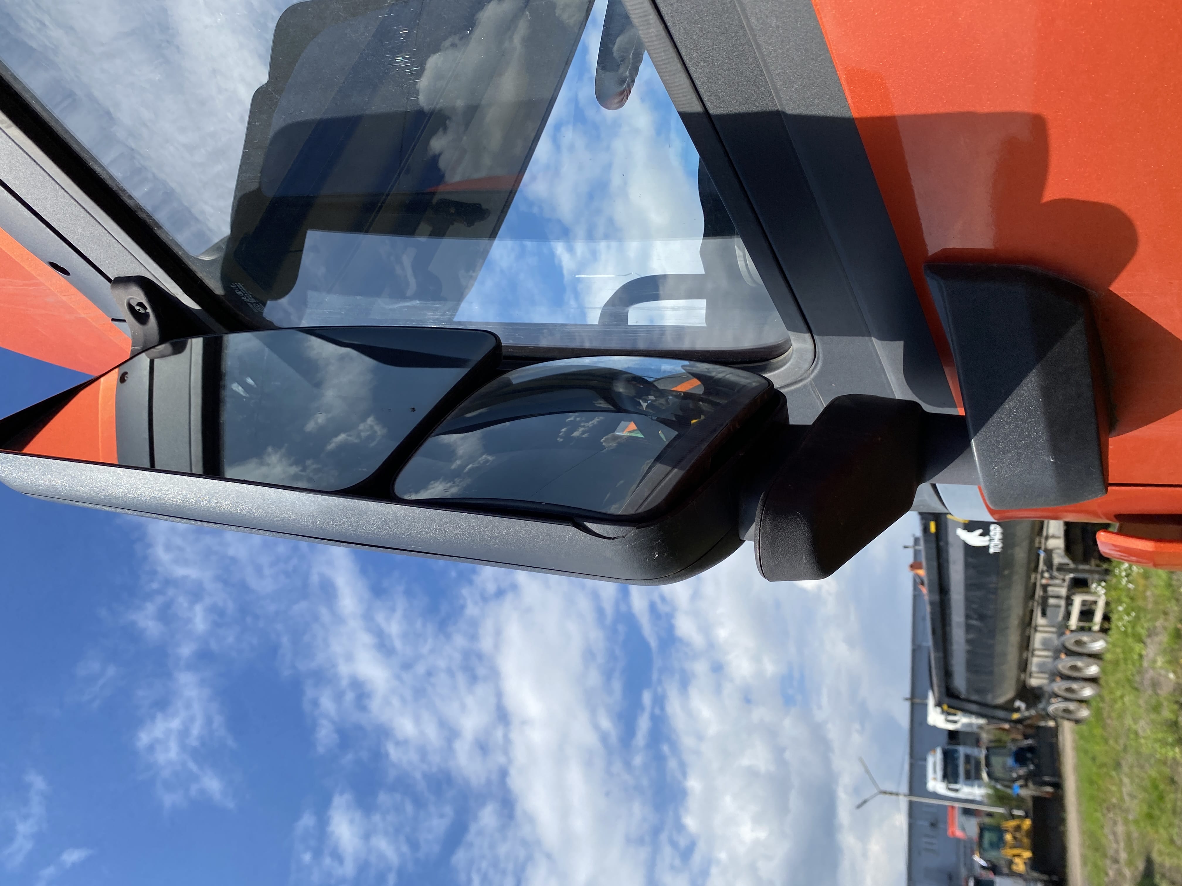 Shacman (Shaanxi) SX* 6x4 Седельный тягач 2022 г. - фото 20