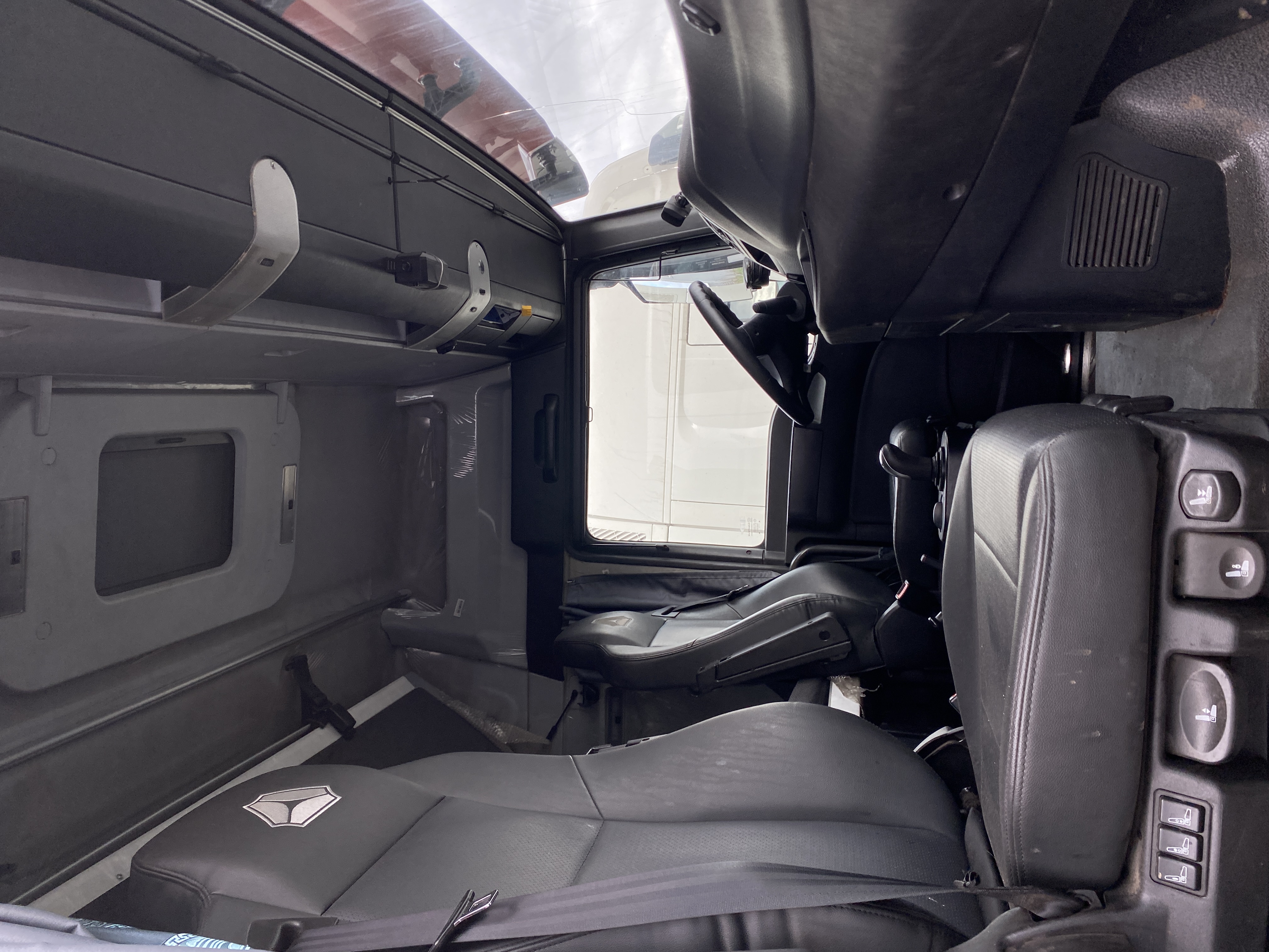 SITRAK C7H 4x2 Седельный тягач 2023 г. - фото 10