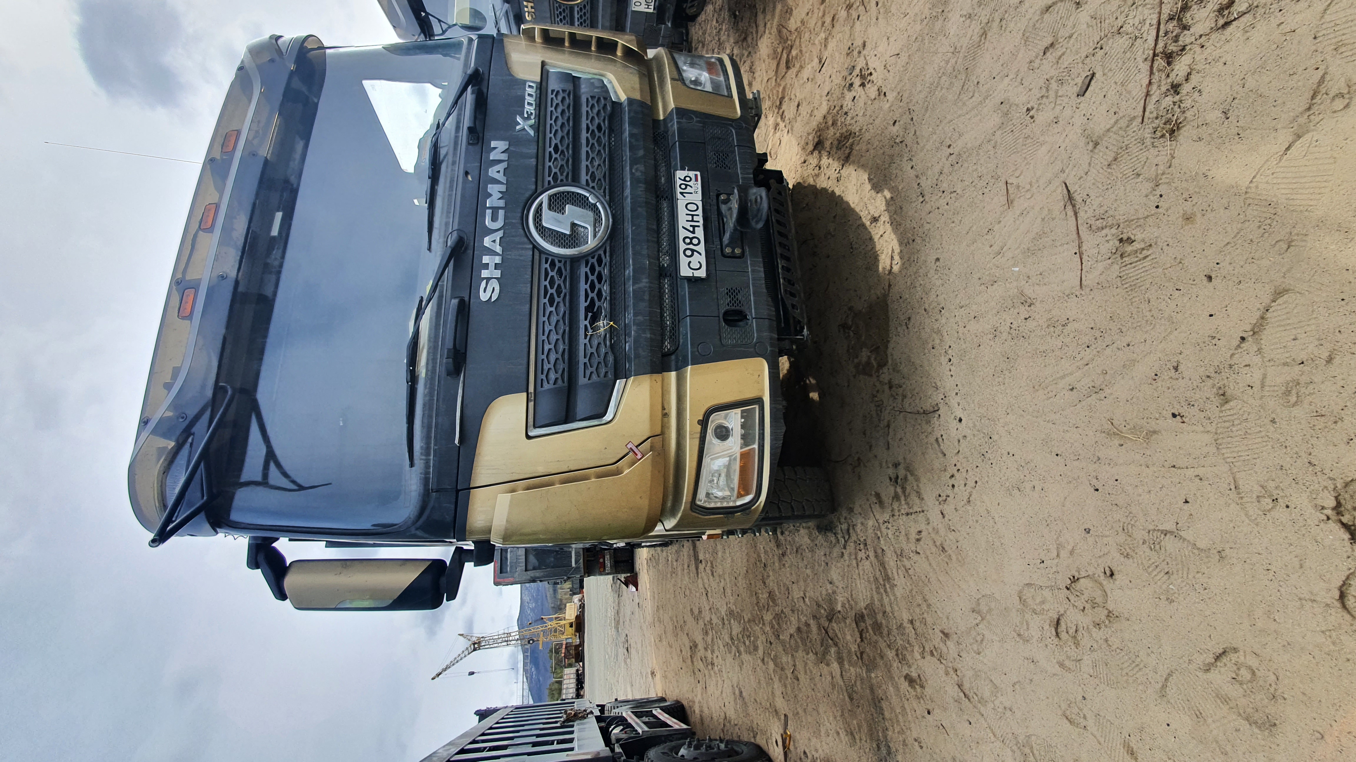 Shacman (Shaanxi) SX* 8x4 Самосвал 2023 г.