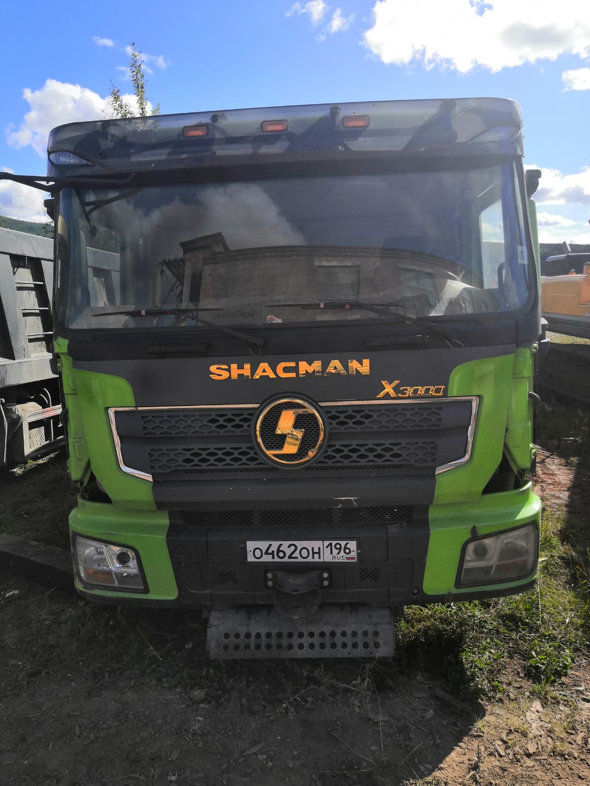Shacman (Shaanxi) SX* 8x4 Самосвал 2023 г.