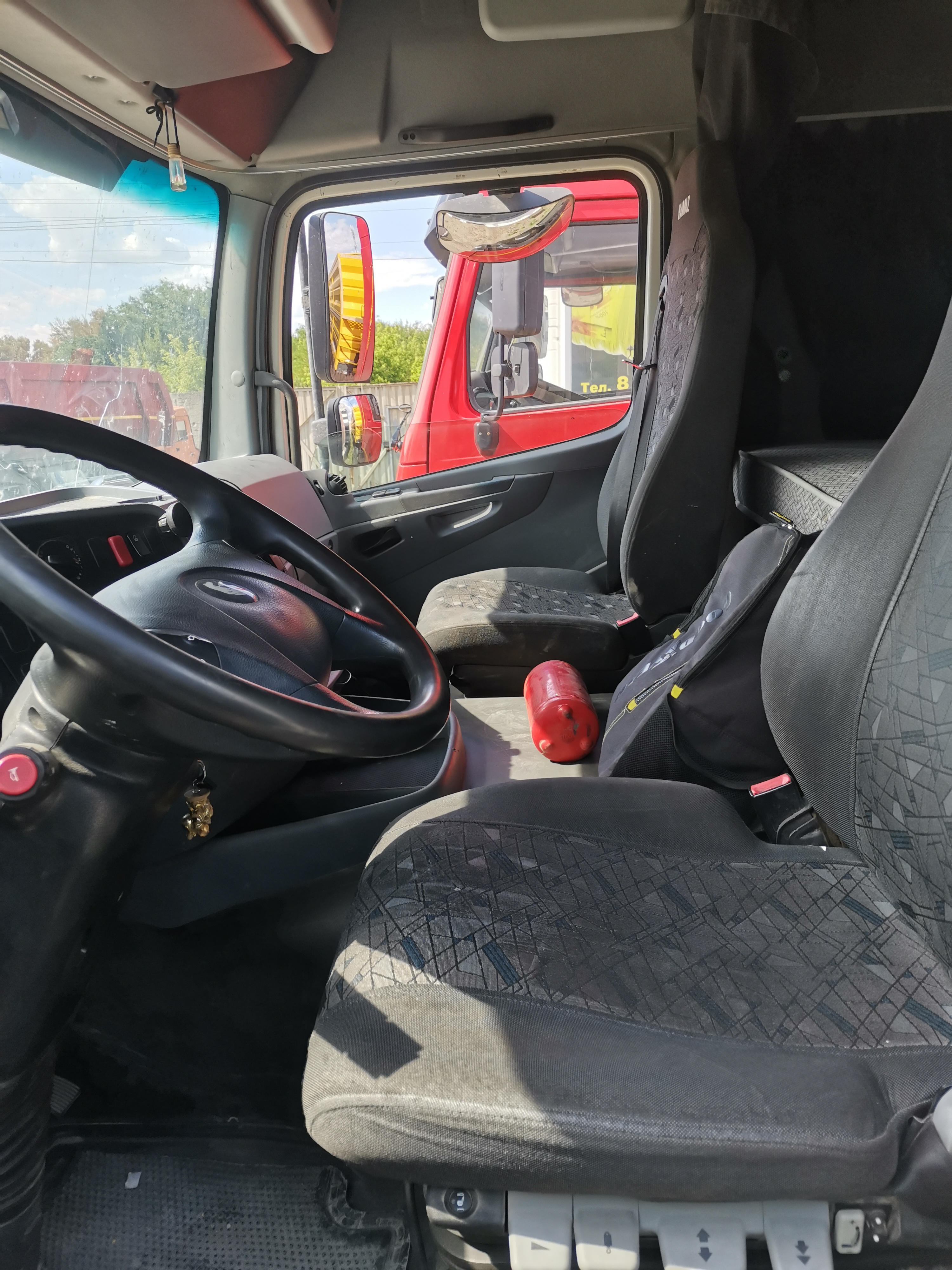 КамАЗ 5490 4x2 Седельный тягач 2020 г. - фото 15