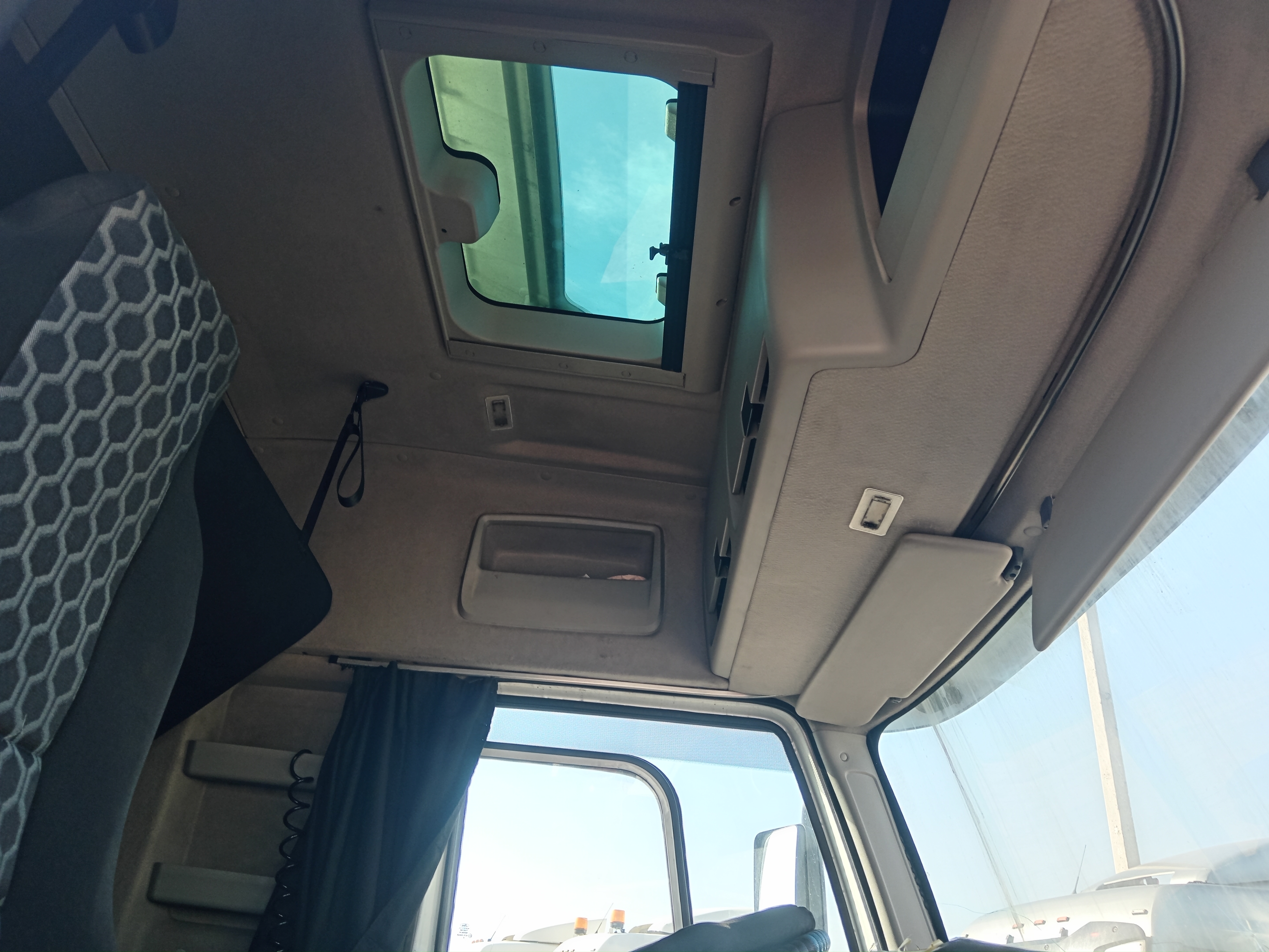 Ford F-Max 4x2 Седельный тягач 2019 г. - фото 10