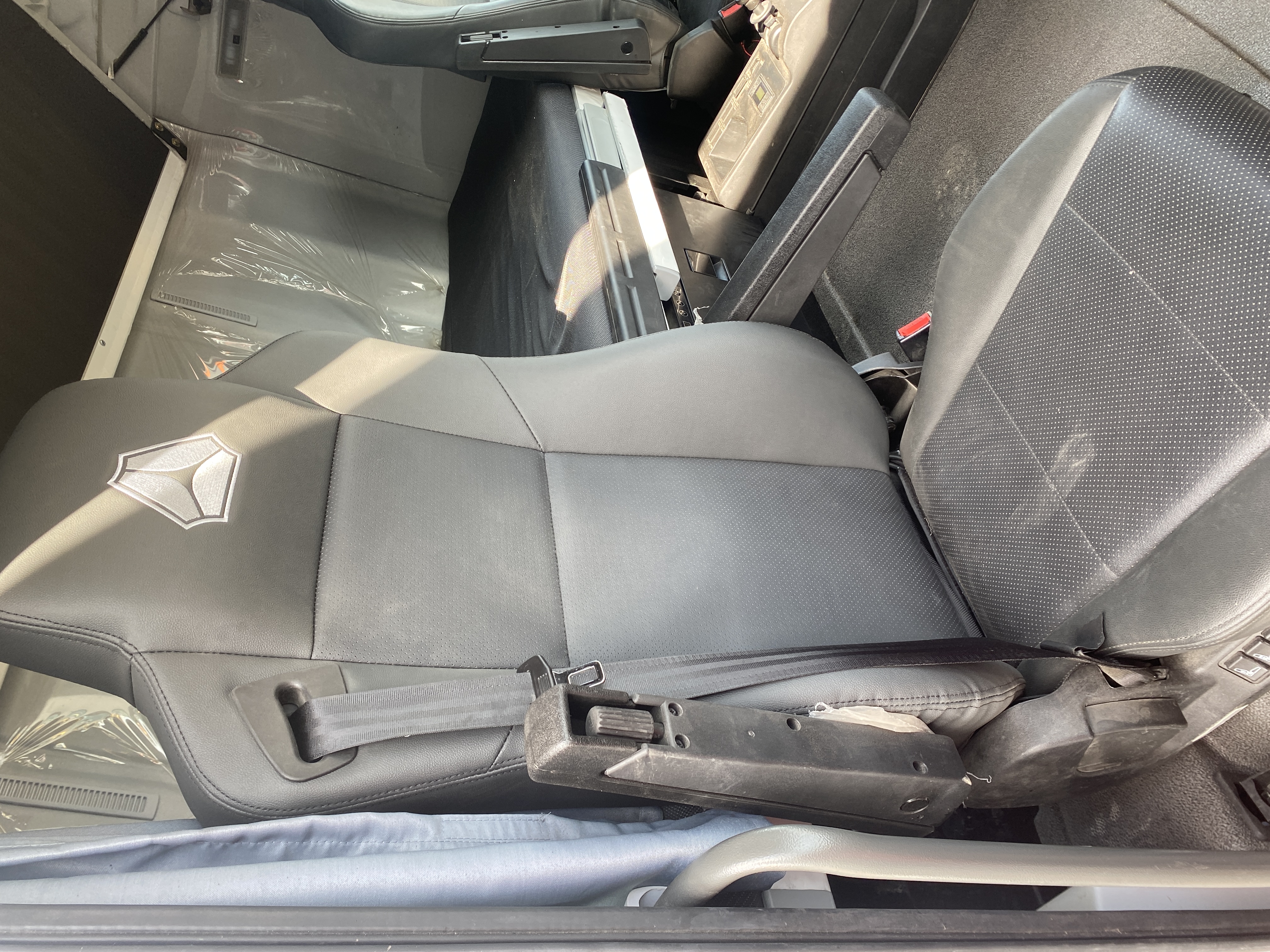 SITRAK C7H 4x2 Седельный тягач 2023 г. - фото 10