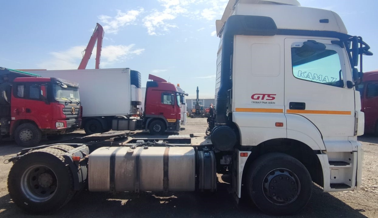 КамАЗ 5490 4x2 Седельный тягач 2020 г. - фото 10