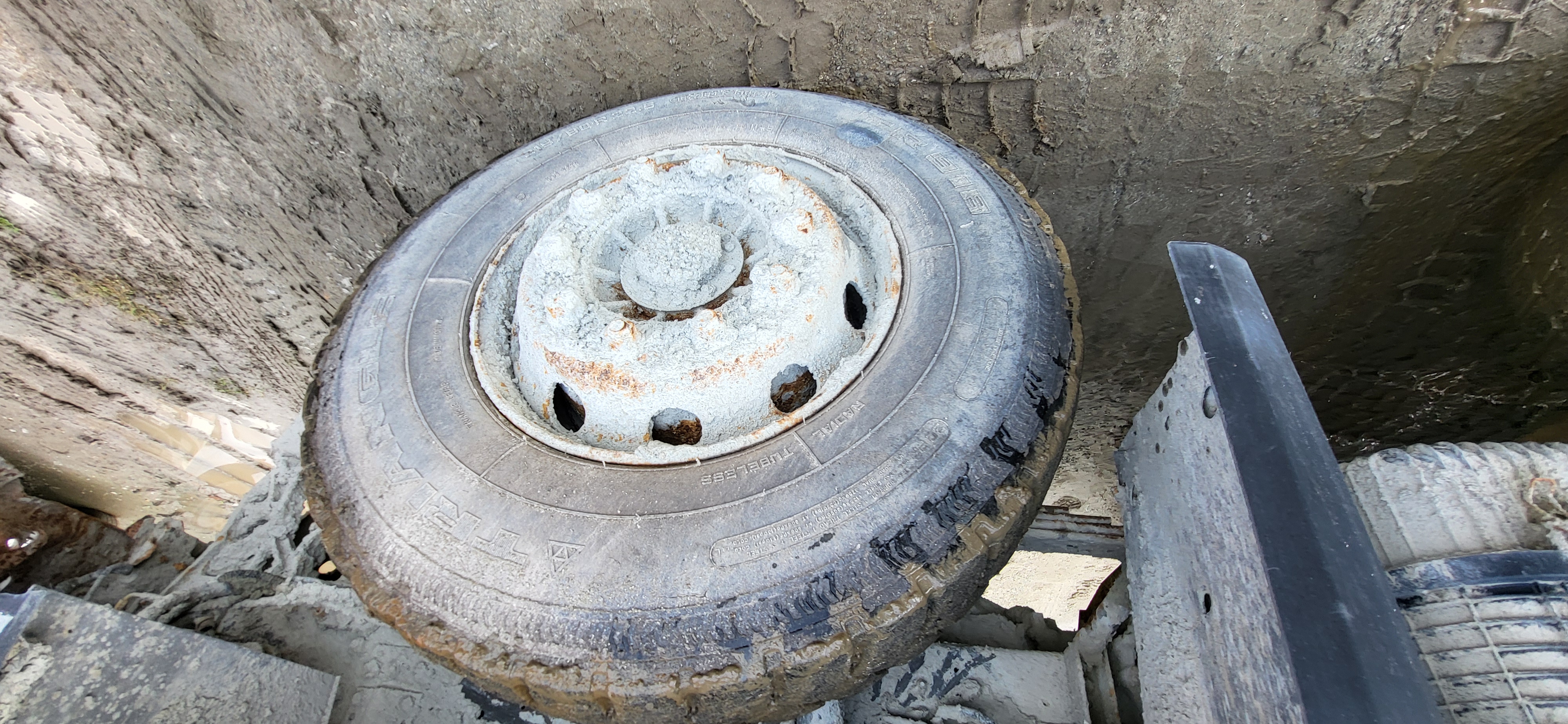 Howo ZZ* 8x4 Самосвал 2022 г. - фото 9