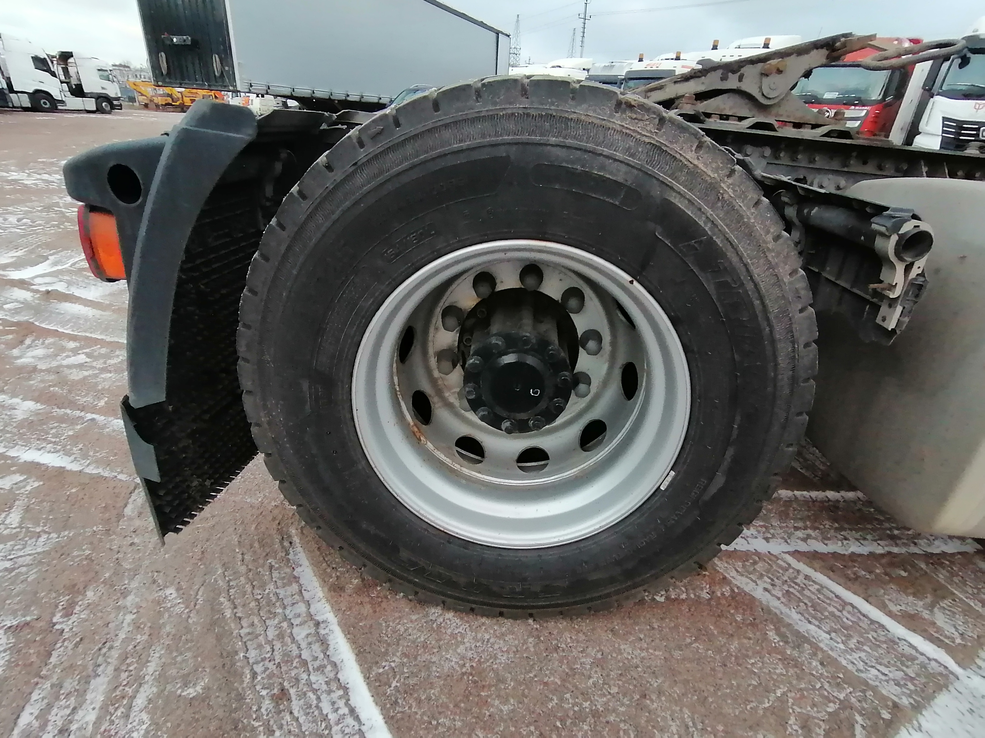 FAW JH6 4x2 Седельный тягач 2023 г. - фото 16