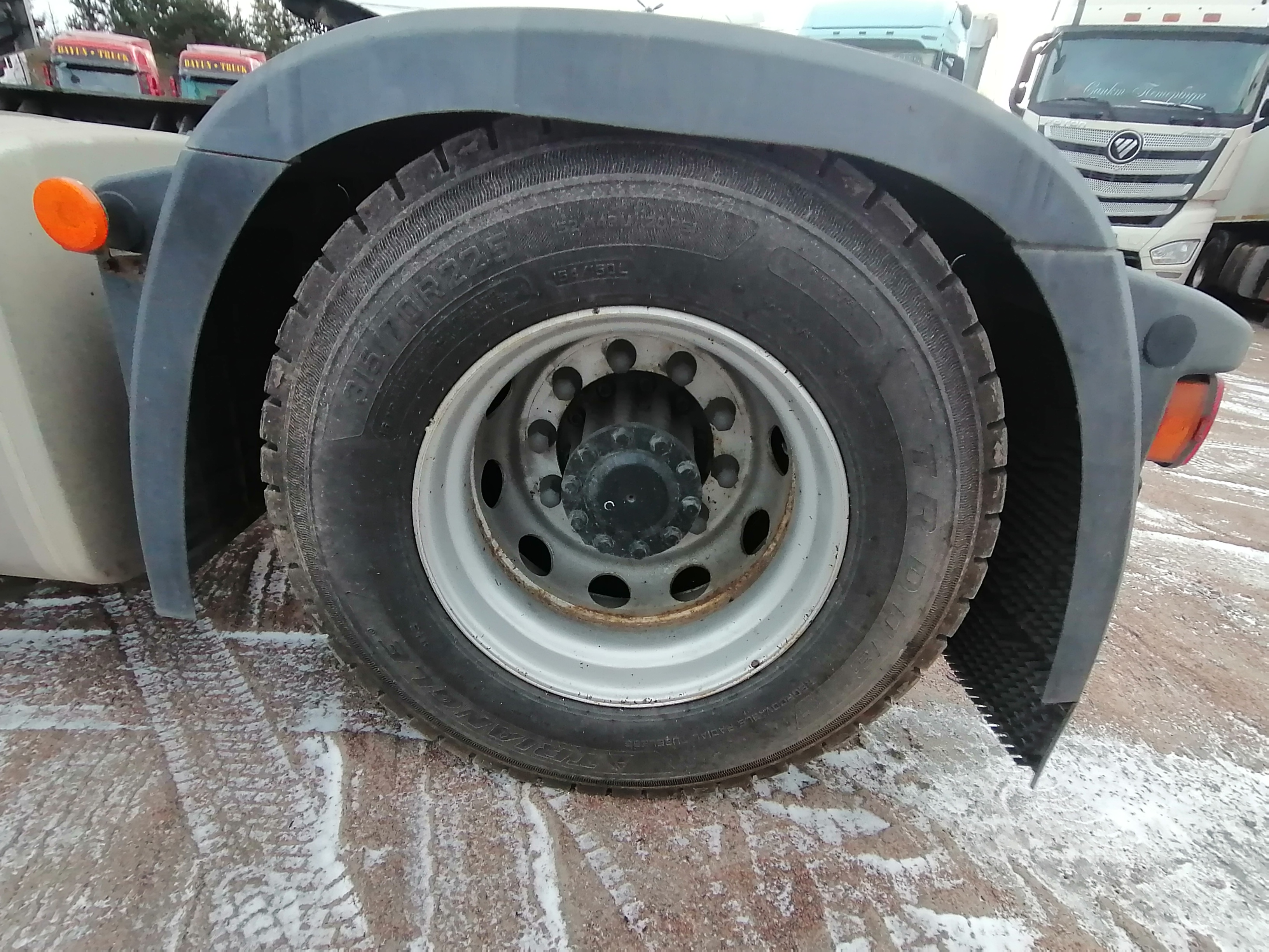 FAW JH6 4x2 Седельный тягач 2023 г. - фото 17