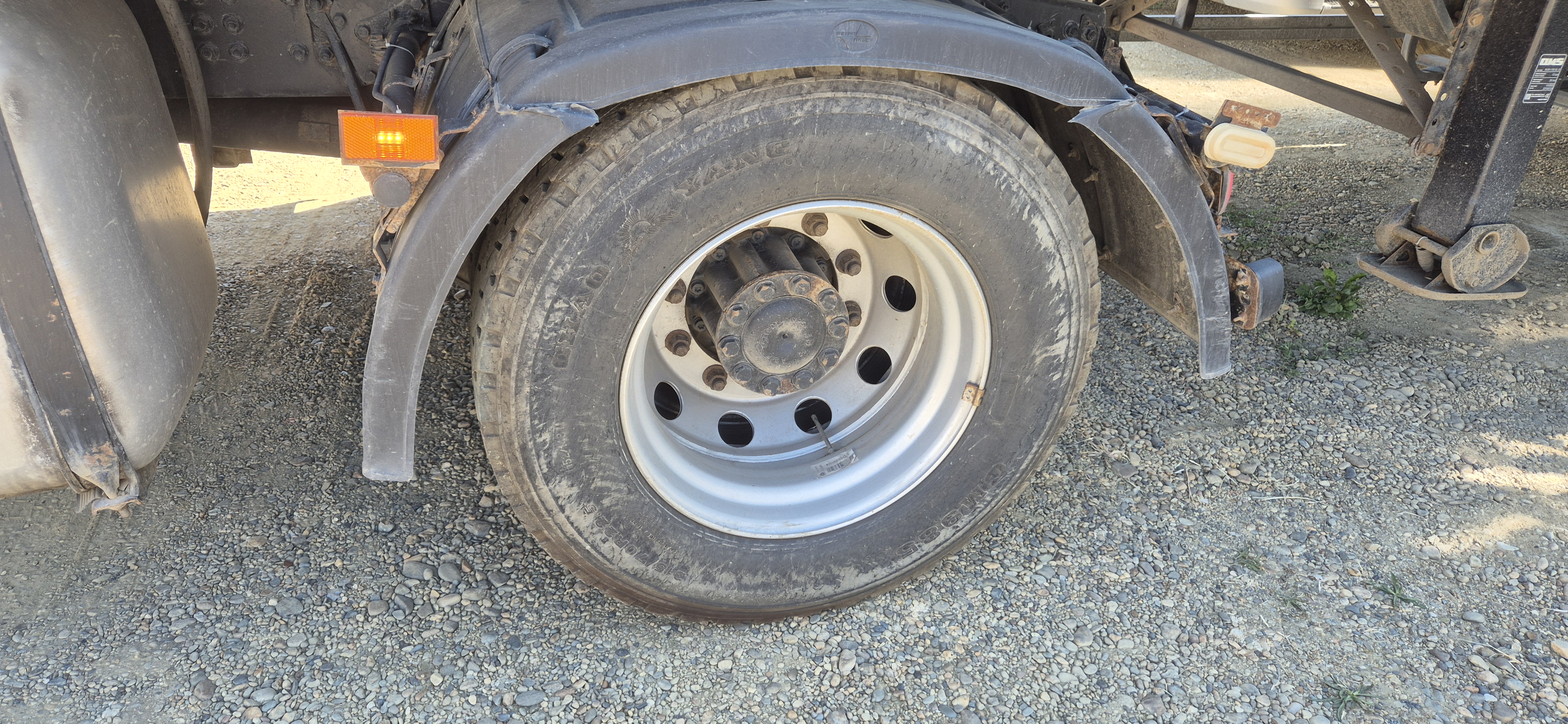 КамАЗ 5490 4x2 Седельный тягач 2021 г. - фото 8