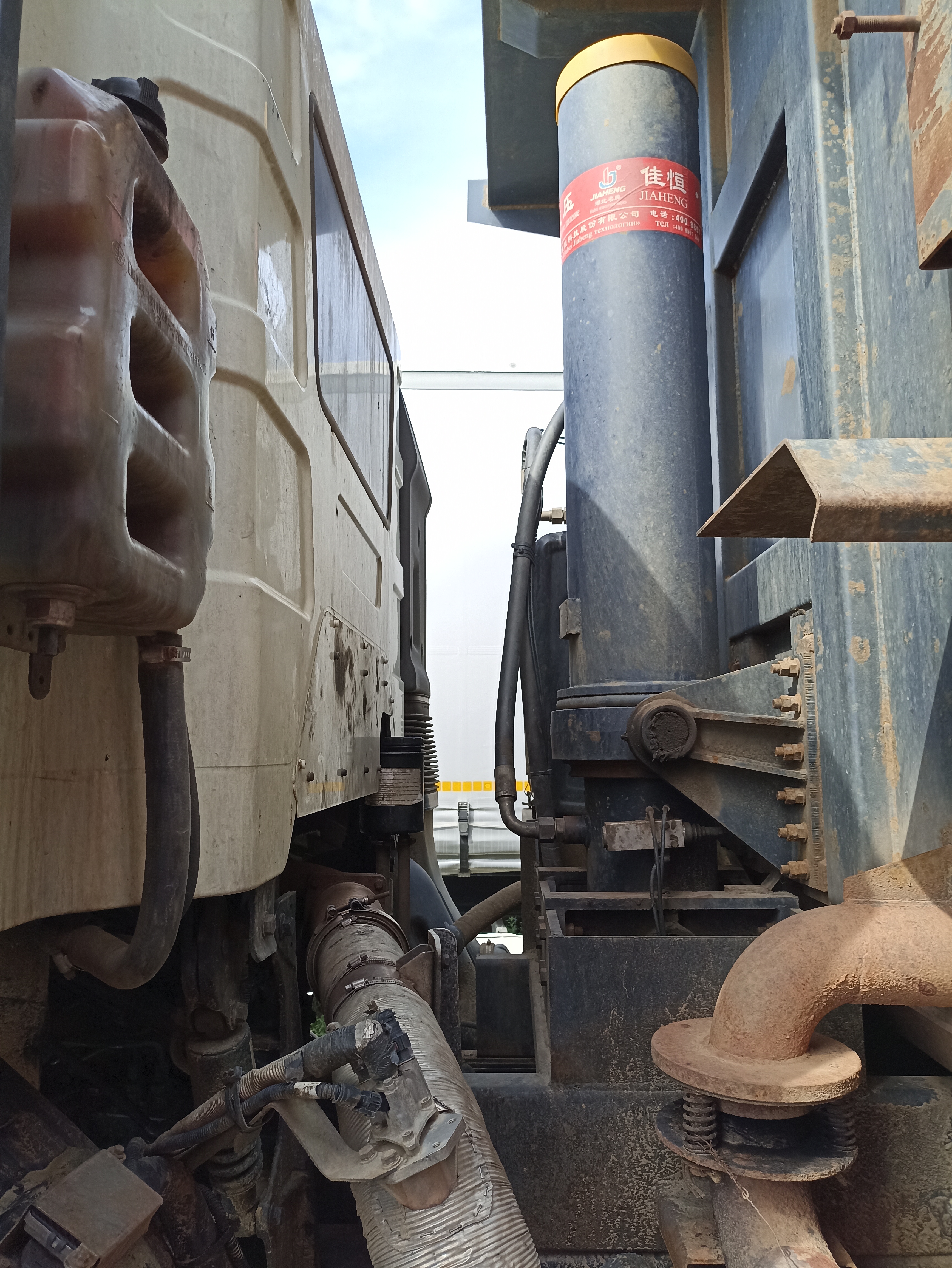 FAW J6 8x4 Самосвал 2022 г. - фото 9