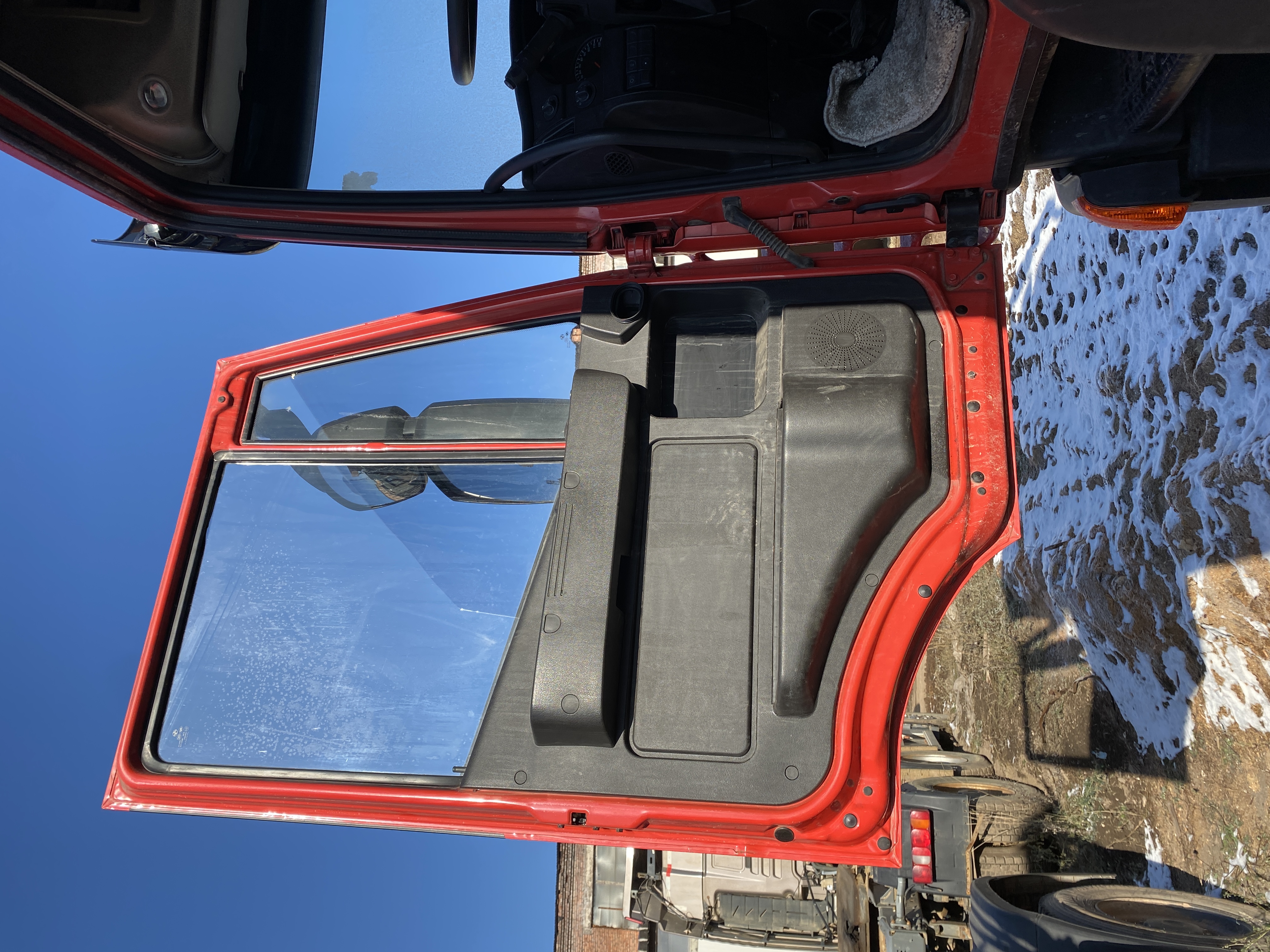 AMT N.V. 6329* 6x6 Седельный тягач с КМУ 2023 г. - фото 6