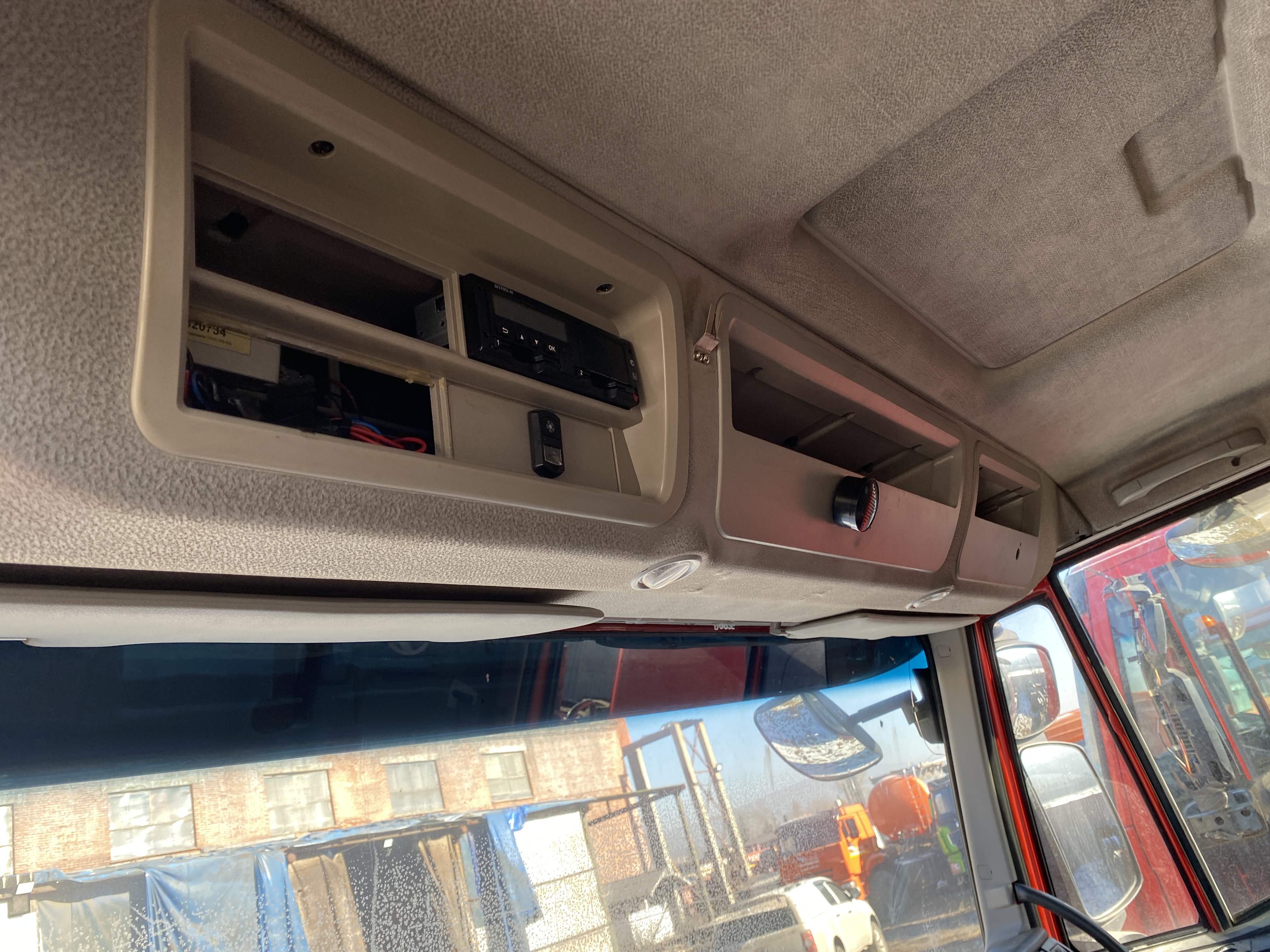 AMT N.V. 6329* 6x6 Седельный тягач с КМУ 2023 г. - фото 12