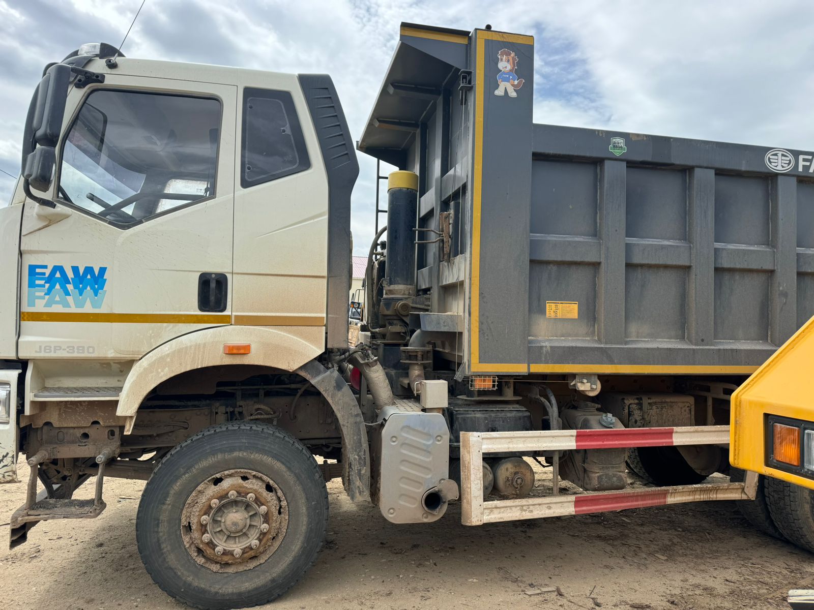 FAW J6 6x4 Самосвал 2022 г. - фото 4