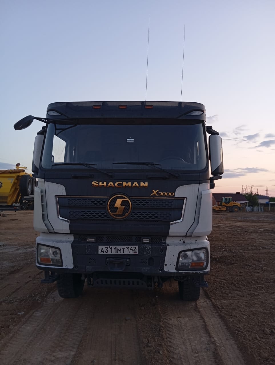Shacman (Shaanxi) SX* 8x4 Самосвал 2022 г.
