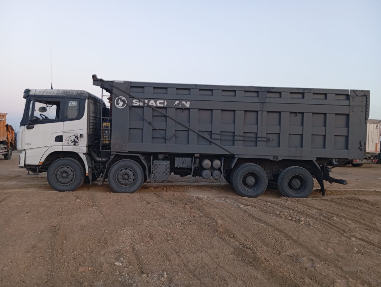 Shacman (Shaanxi) SX* 8x4 Самосвал 2022 г. - фото 5