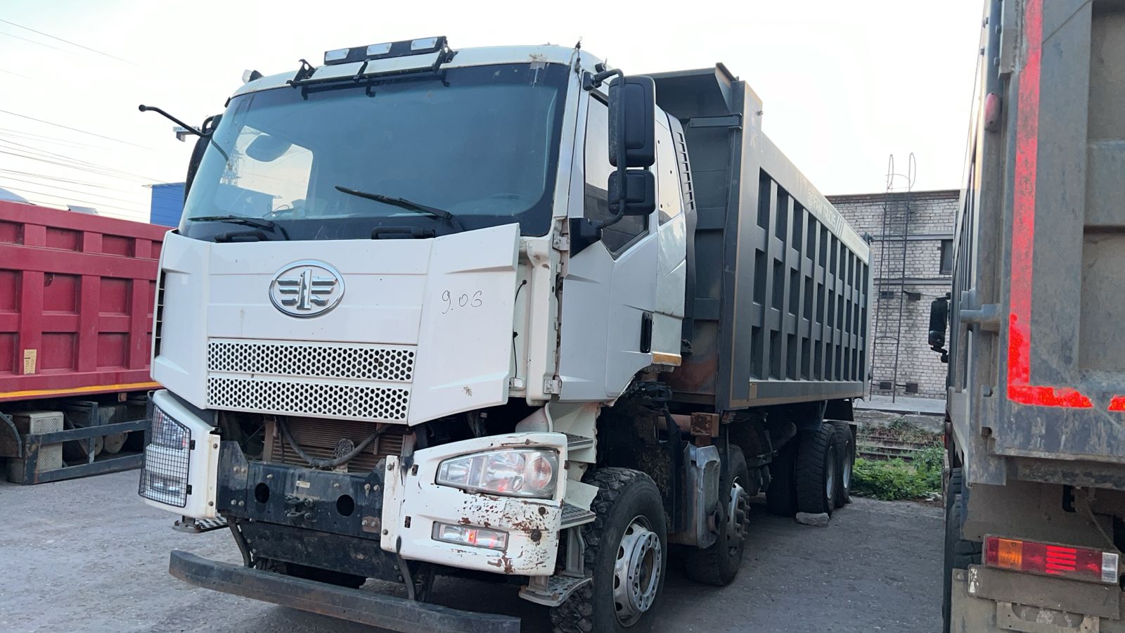 FAW J6 8x4 Самосвал 2023 г.