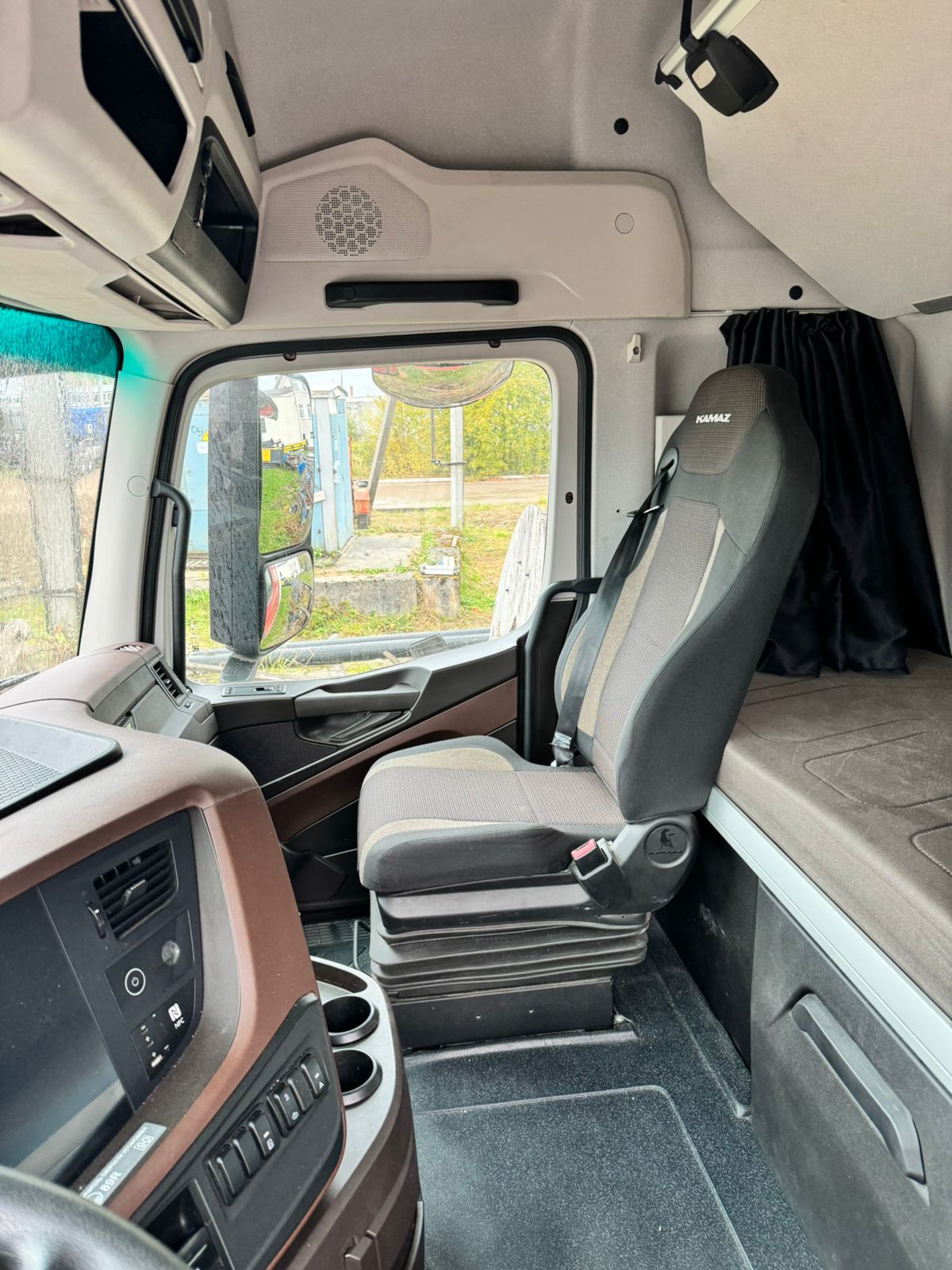 КамАЗ М1945 4x2 Седельный тягач 2023 г. - фото 7