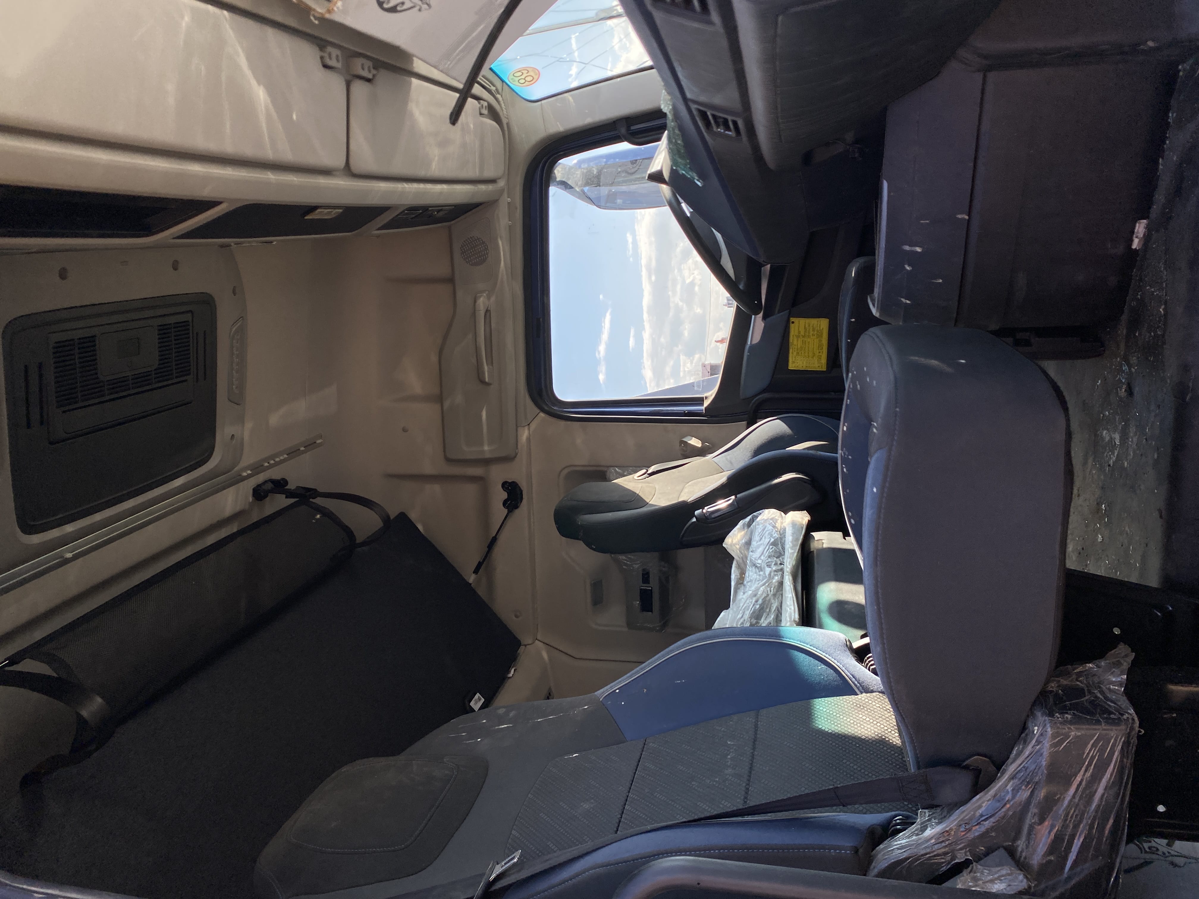 BEIJING BJ* 6x4 Седельный тягач 2023 г. - фото 9