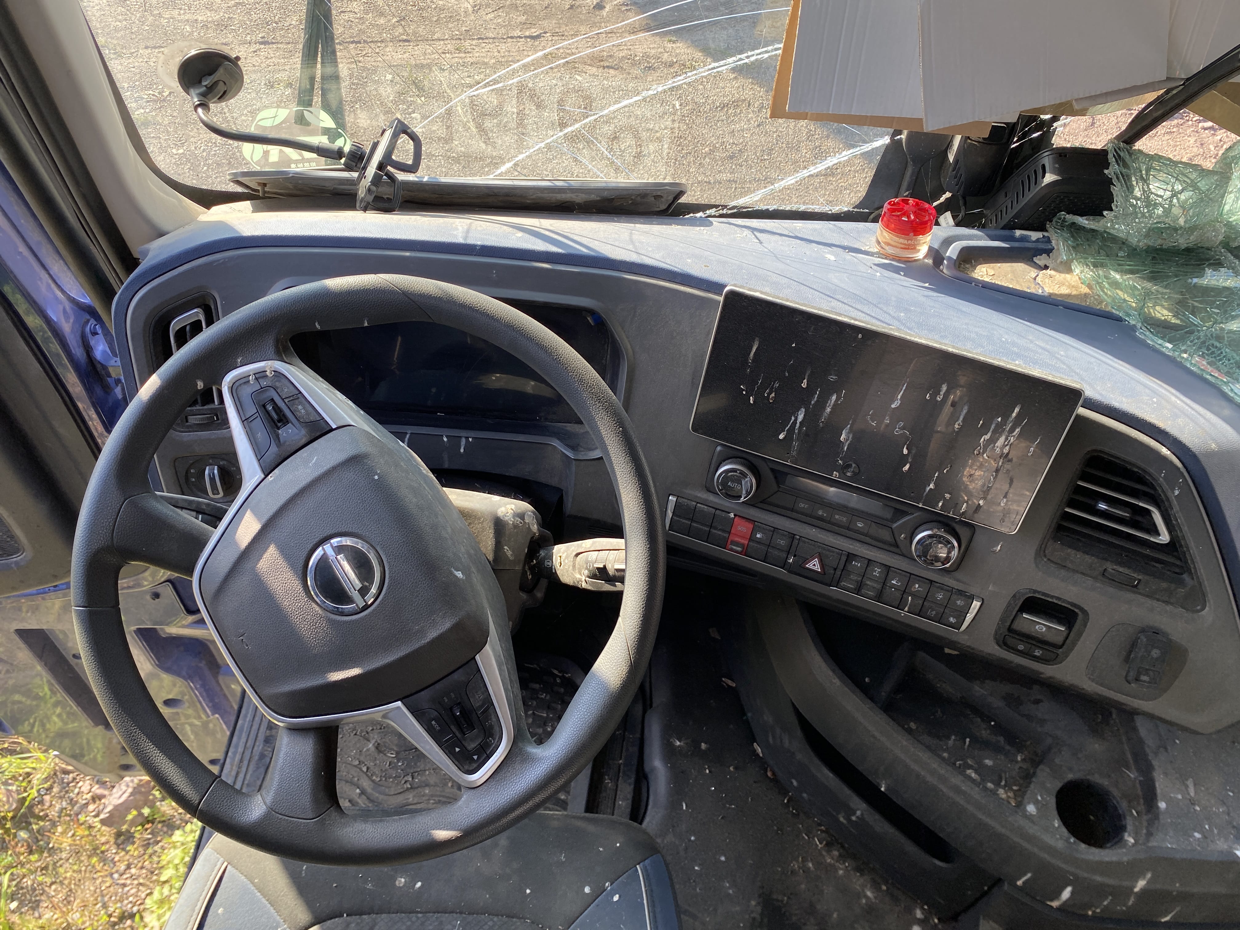 BEIJING BJ* 6x4 Седельный тягач 2023 г. - фото 10