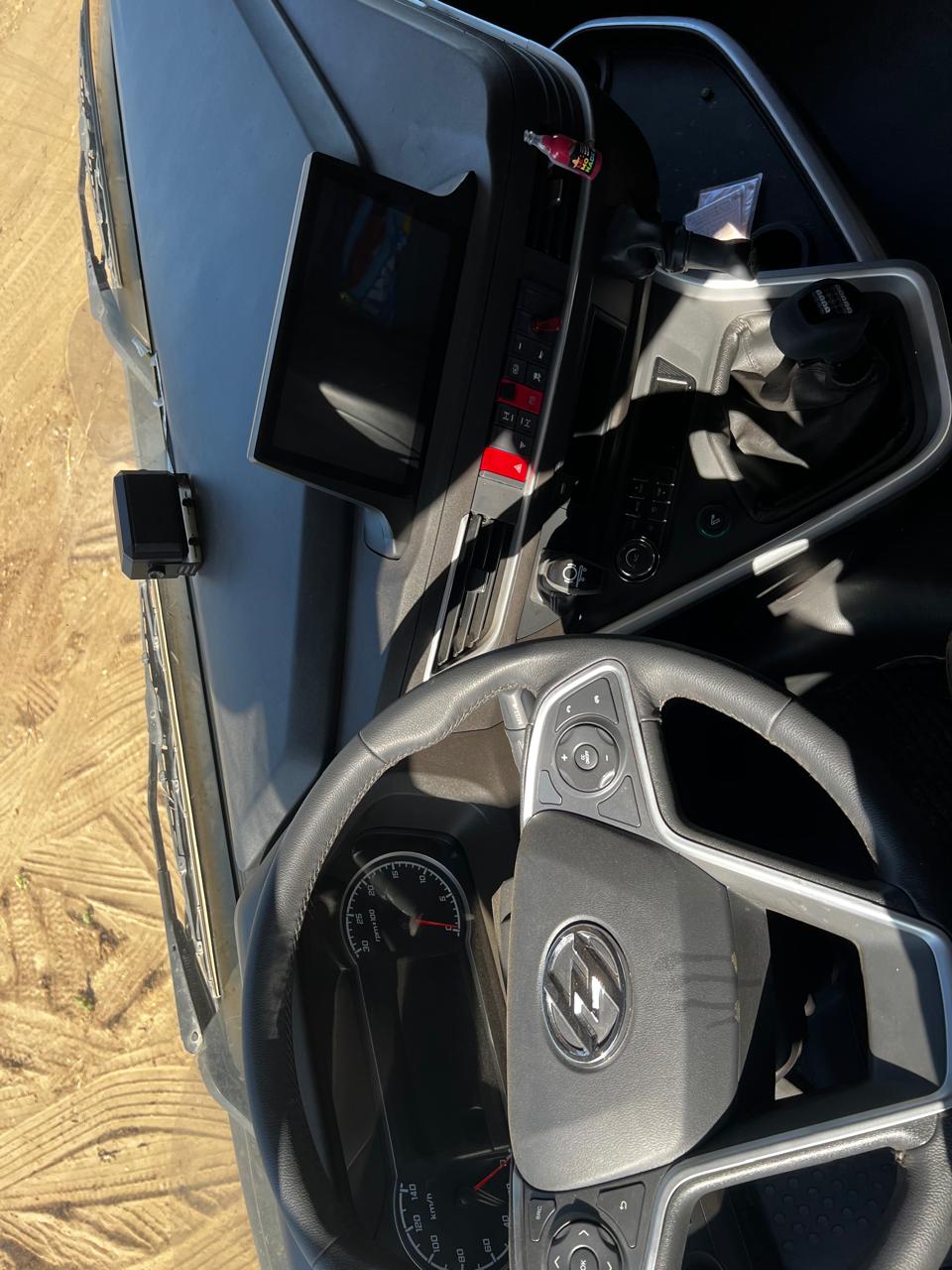 HONGYAN 908 6x4 Седельный тягач 2023 г. - фото 9