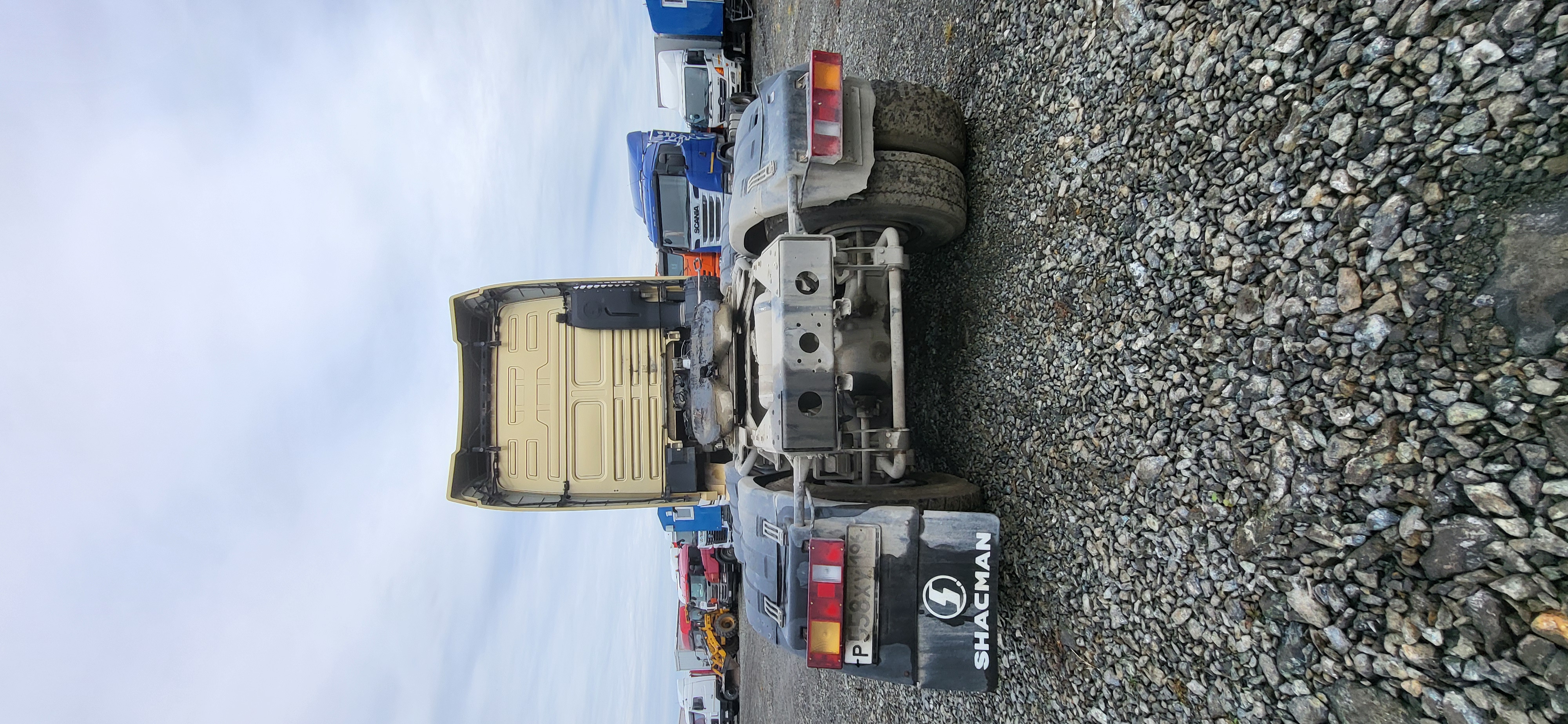 Shacman (Shaanxi) SX* 6x4 Седельный тягач 2022 г. - фото 8