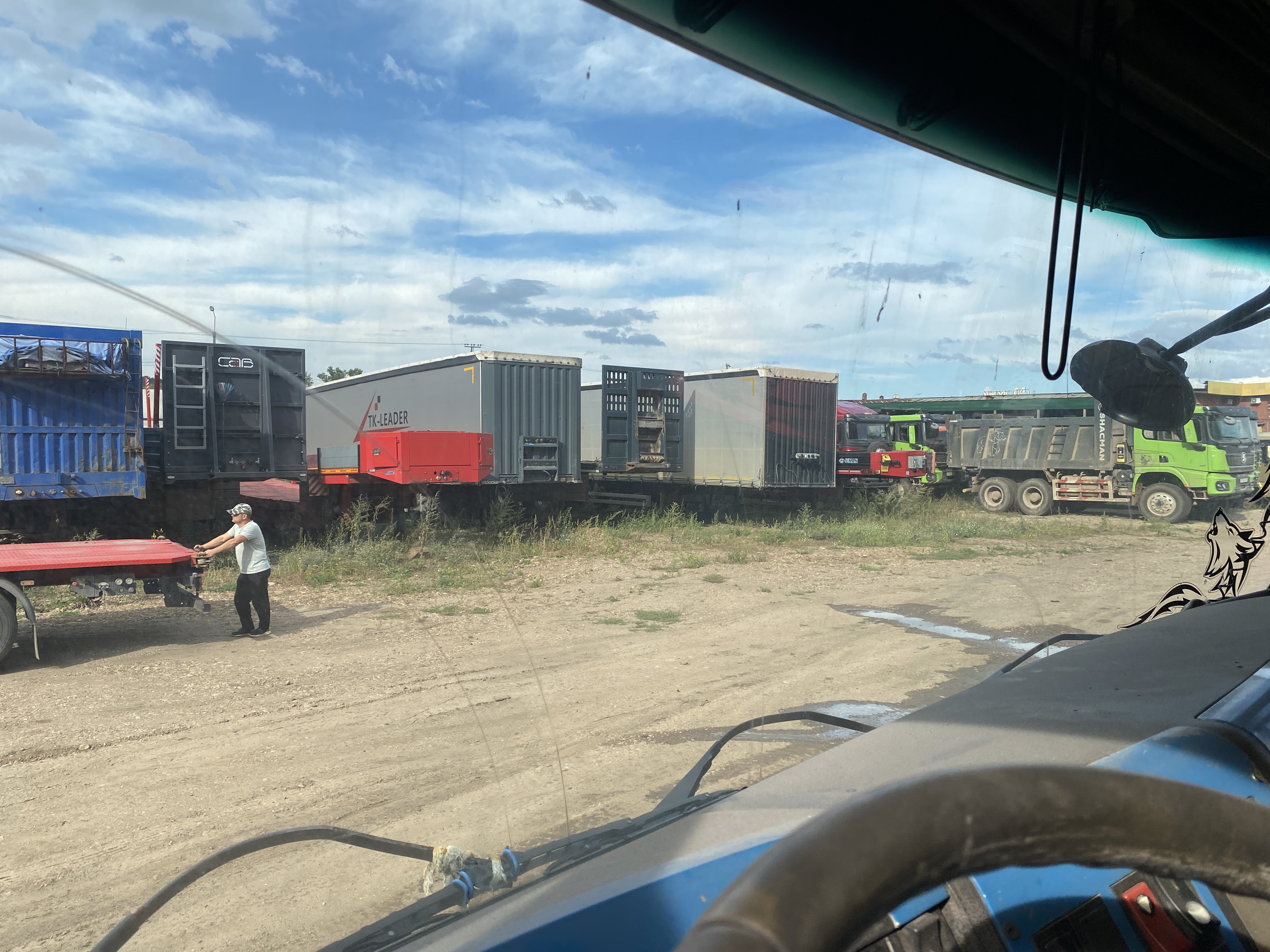 Shacman (Shaanxi) SX* 8x4 Самосвал 2018 г. - фото 12