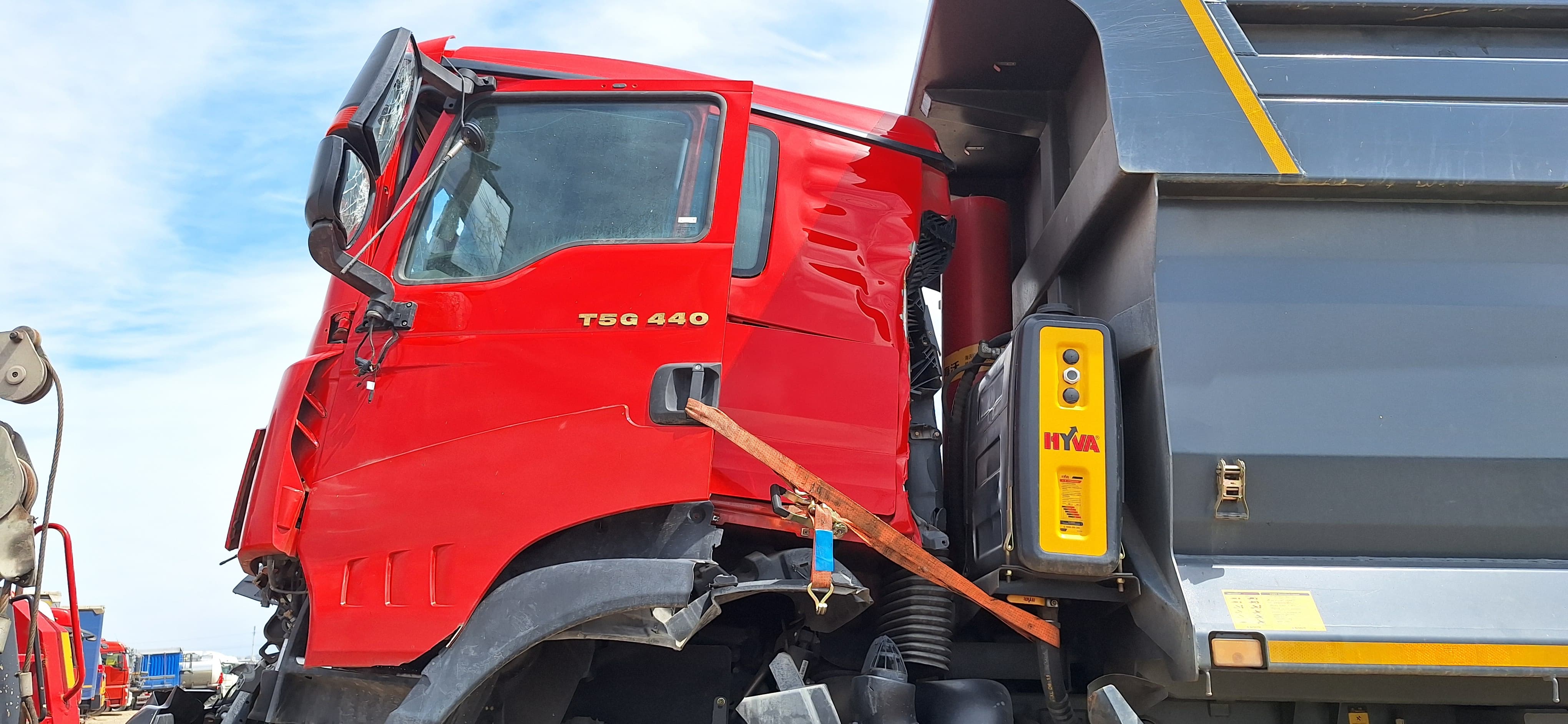 Howo ZZ* 8x4 Самосвал 2023 г. - фото 4