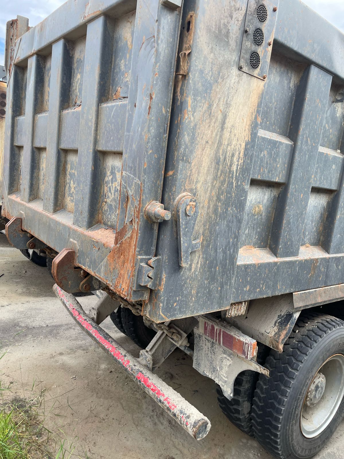 Shacman (Shaanxi) SX* 6x6 Самосвал 2022 г. - фото 5