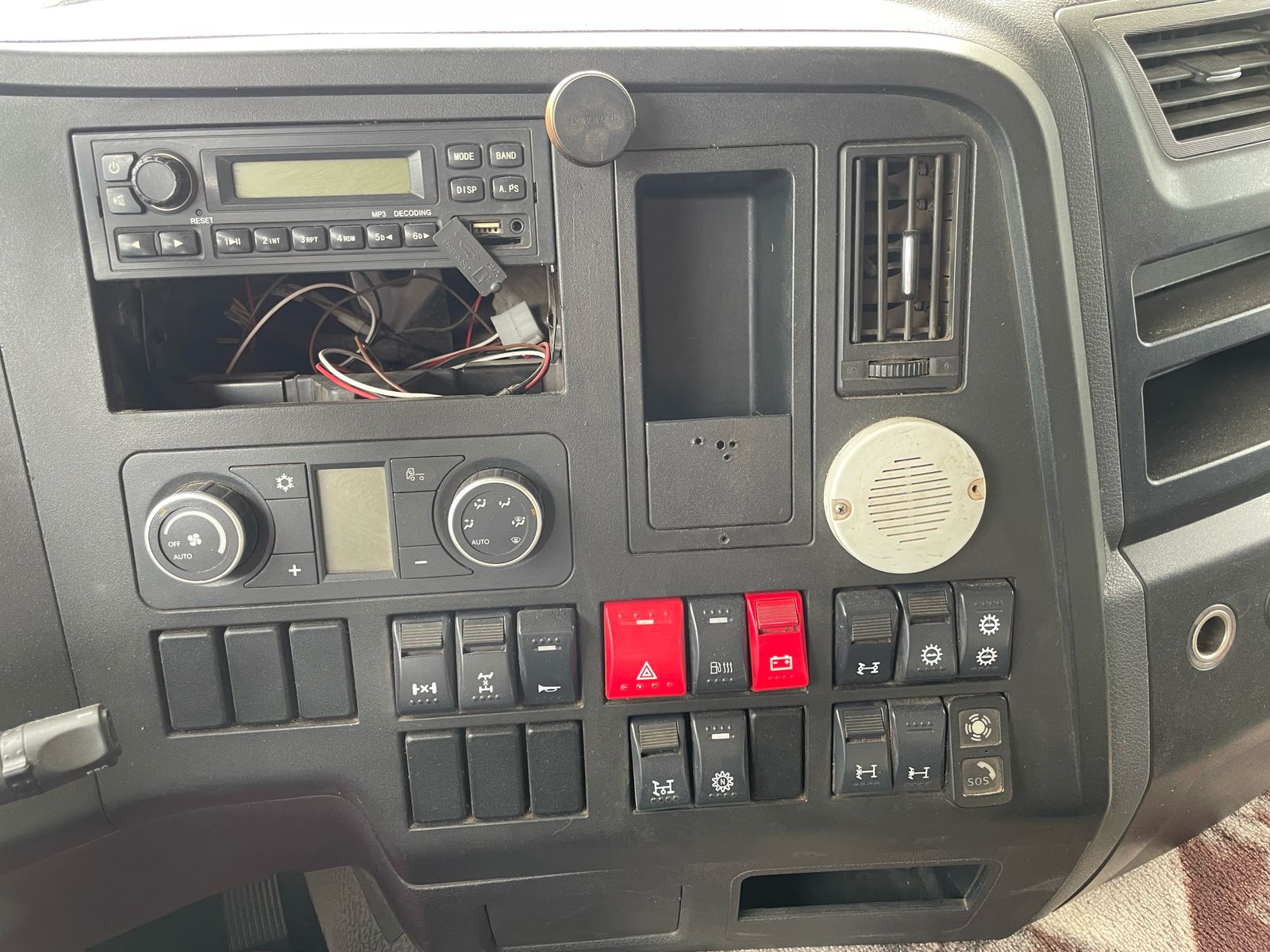 Shacman (Shaanxi) SX* 6x6 Самосвал 2022 г. - фото 7