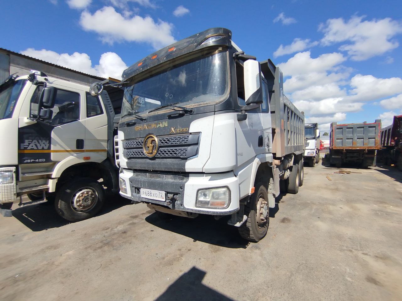 Shacman (Shaanxi) SX* 6x6 Самосвал 2023 г.