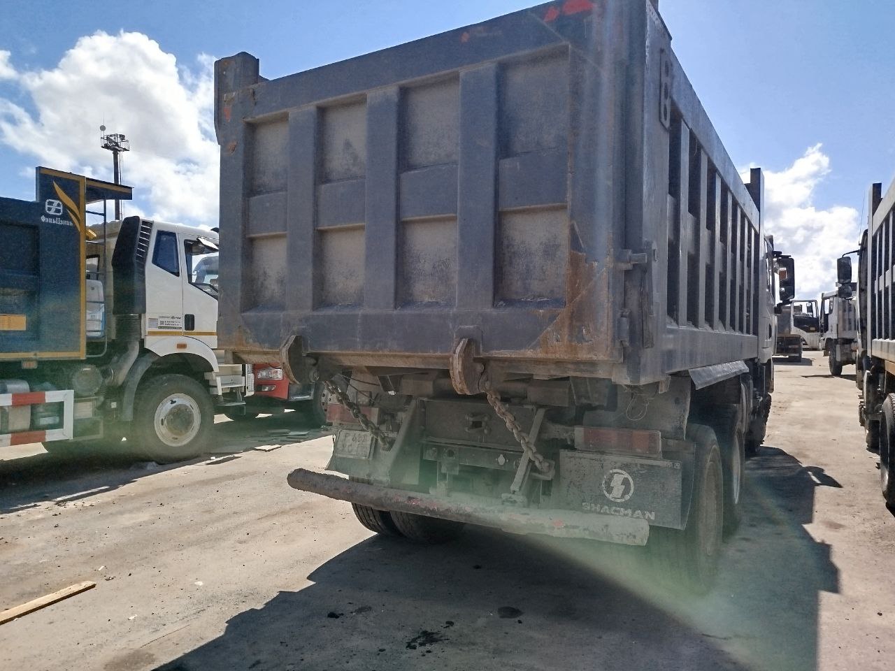 Shacman (Shaanxi) SX* 6x6 Самосвал 2023 г. - фото 8