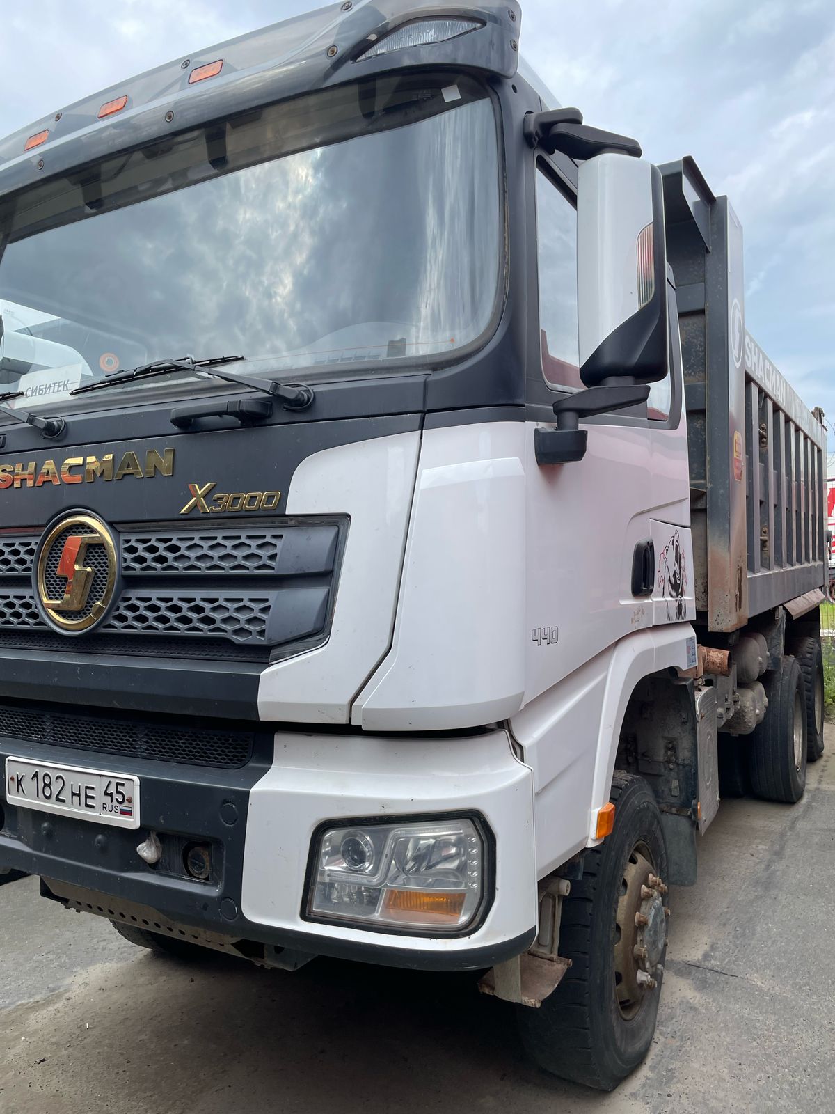 Shacman (Shaanxi) SX* 6x6 Самосвал 2022 г.