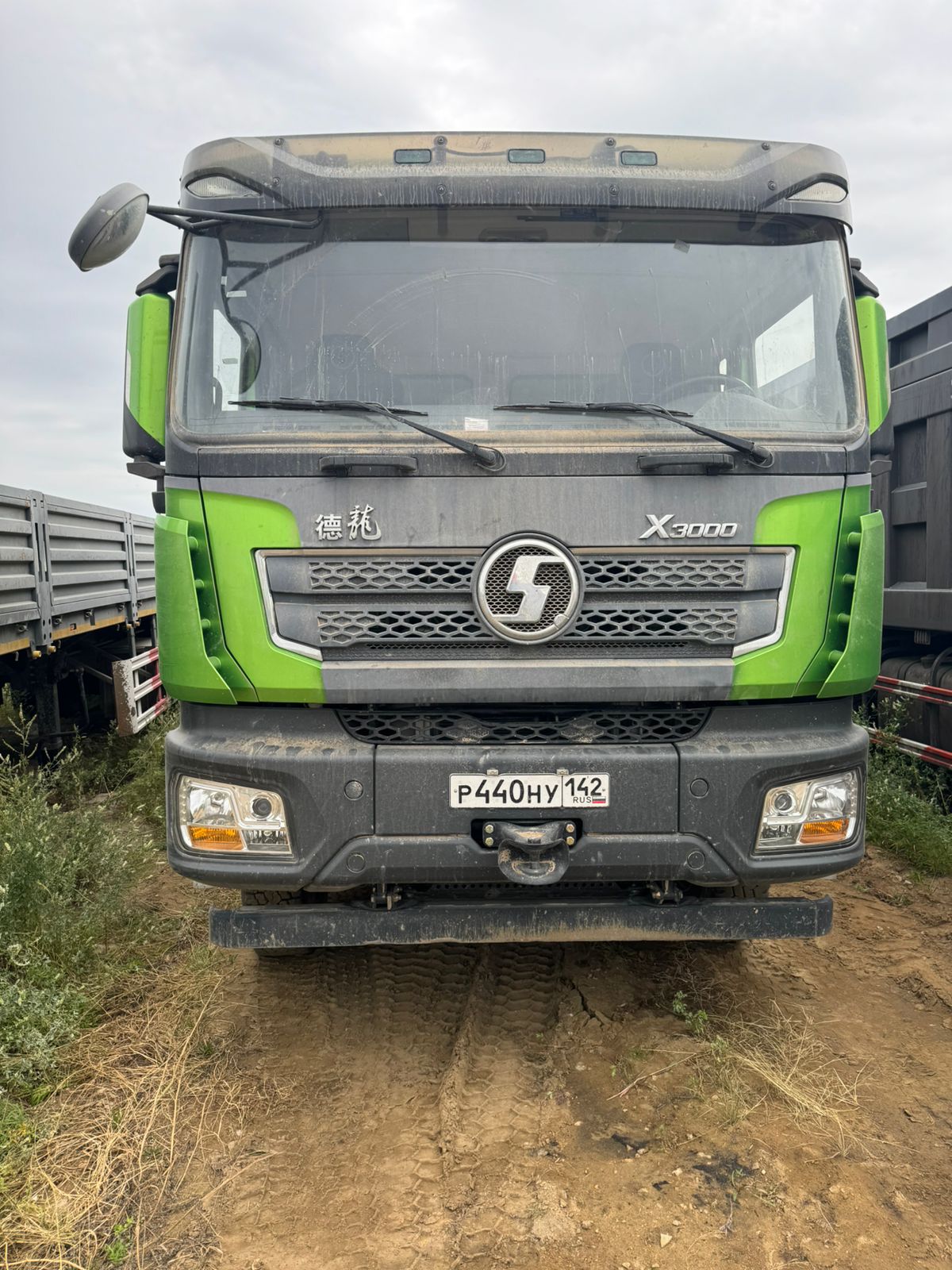 Shacman (Shaanxi) SX* 8x4 Самосвал 2021 г.